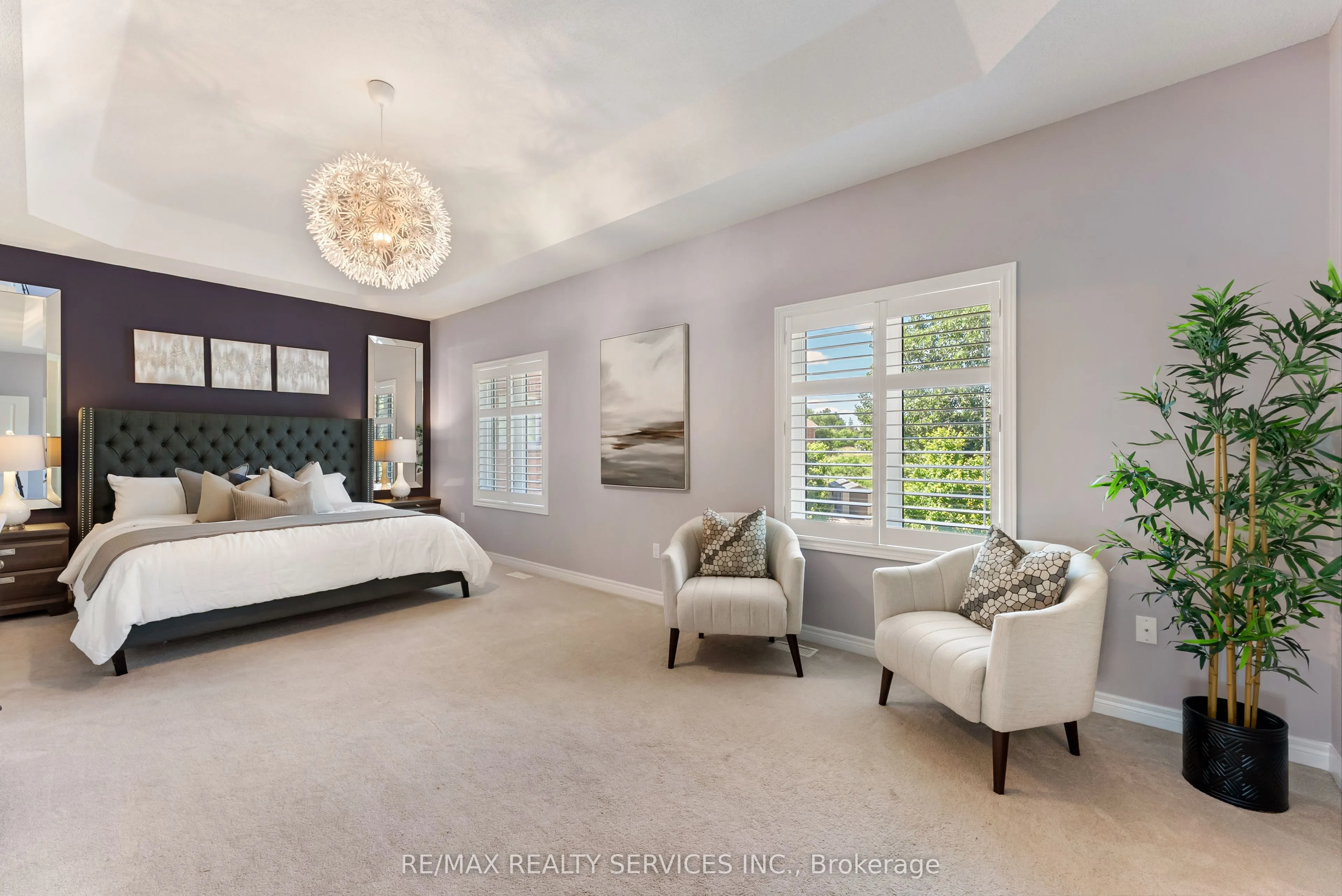 24 George Robinson Drive