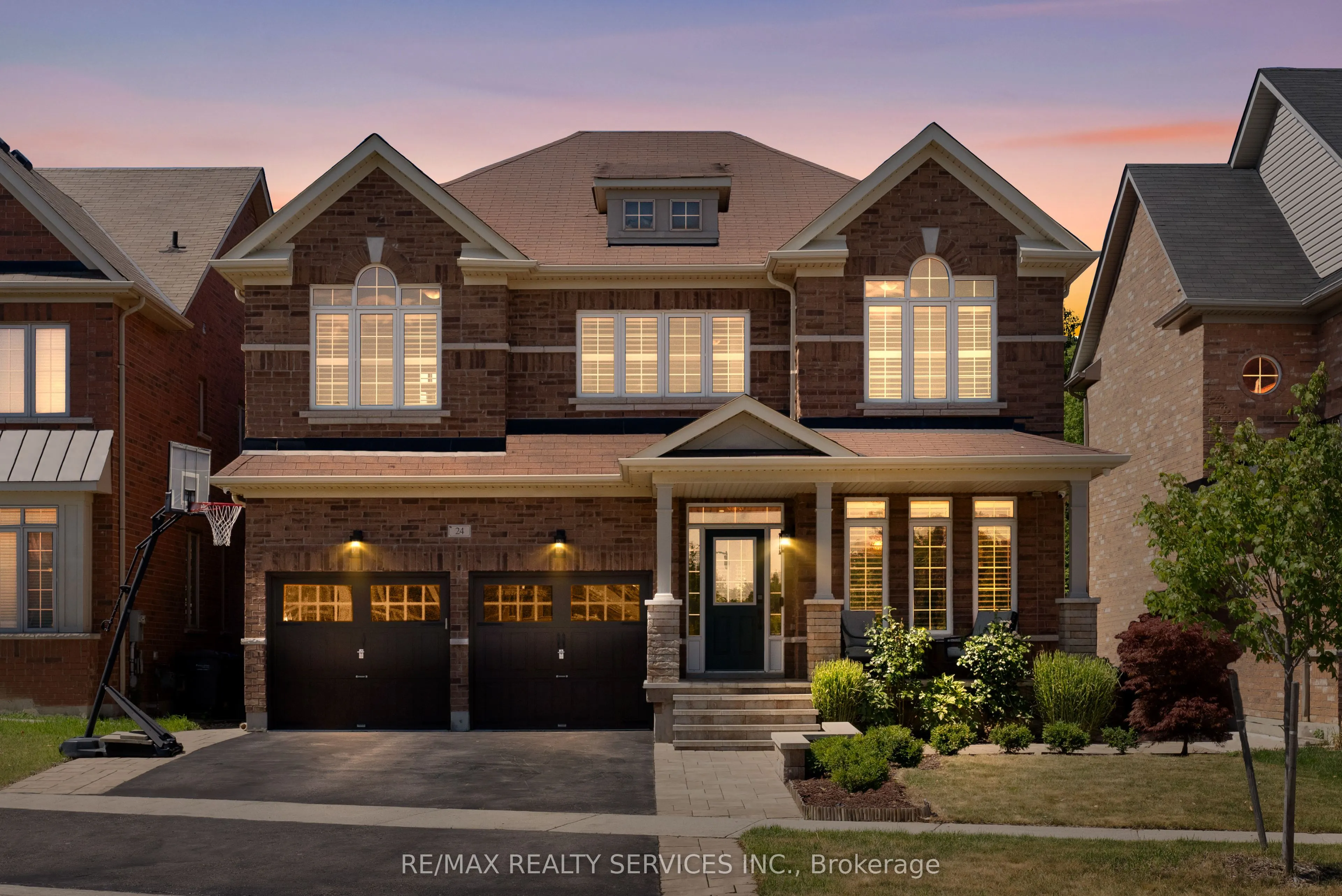 24 George Robinson Drive