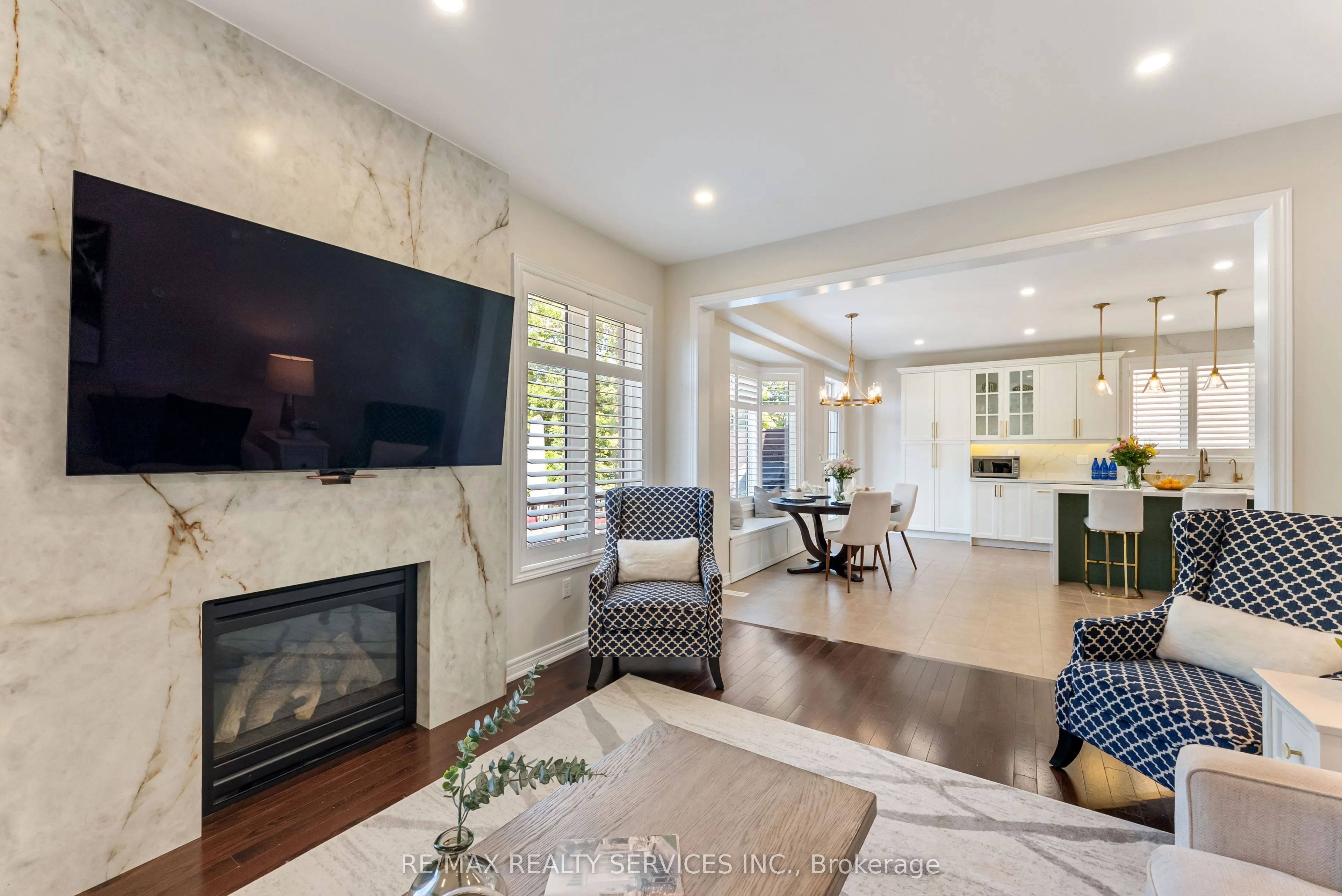 24 George Robinson Drive