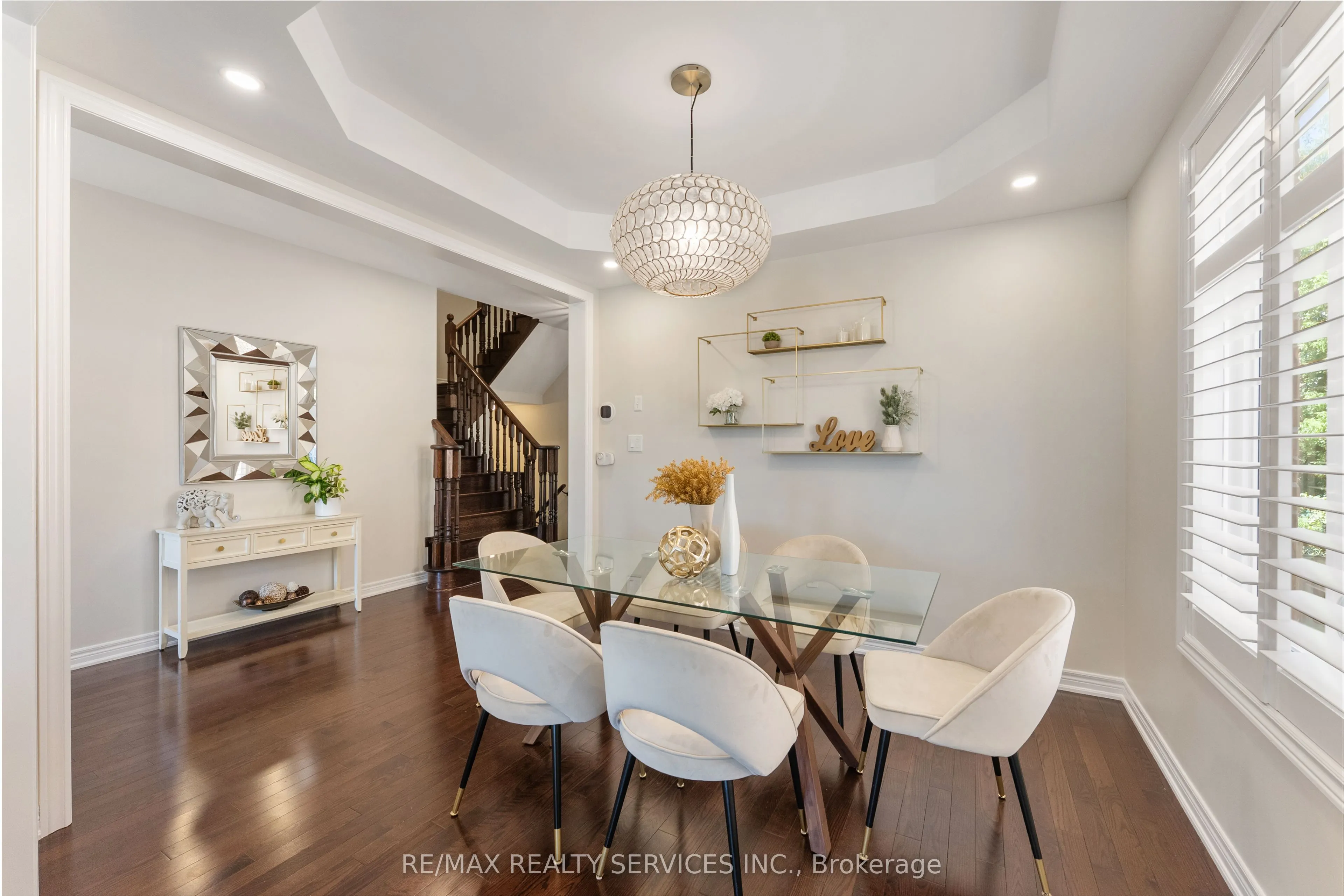 24 George Robinson Drive