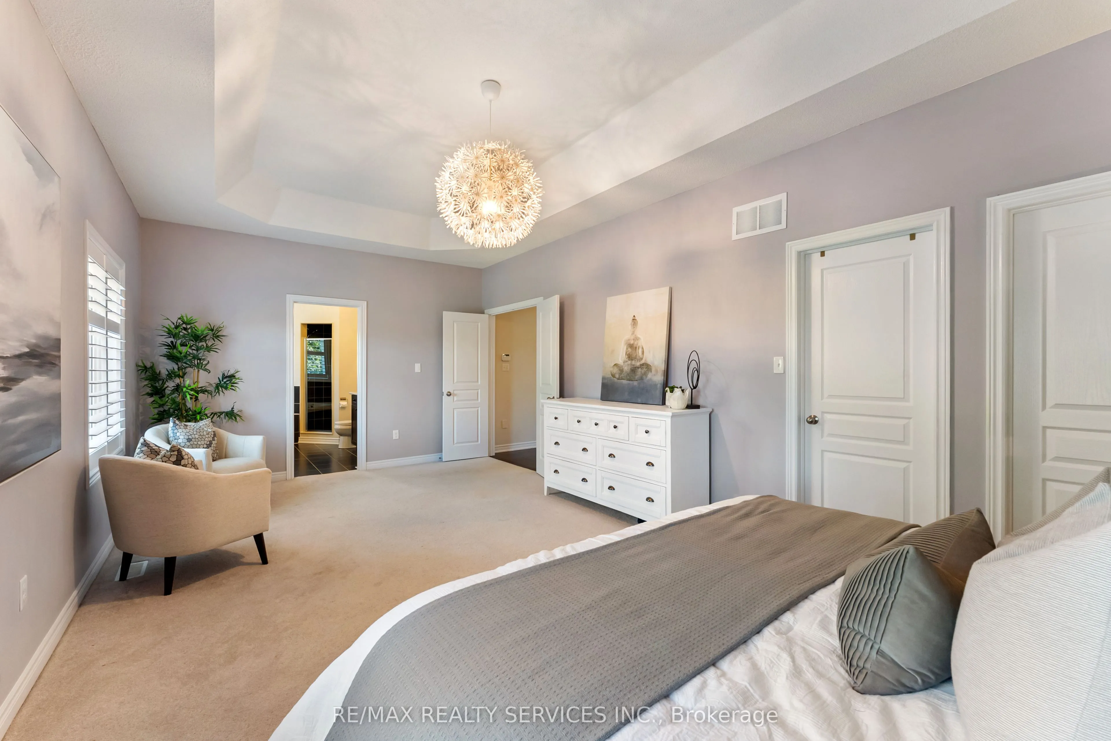 24 George Robinson Drive