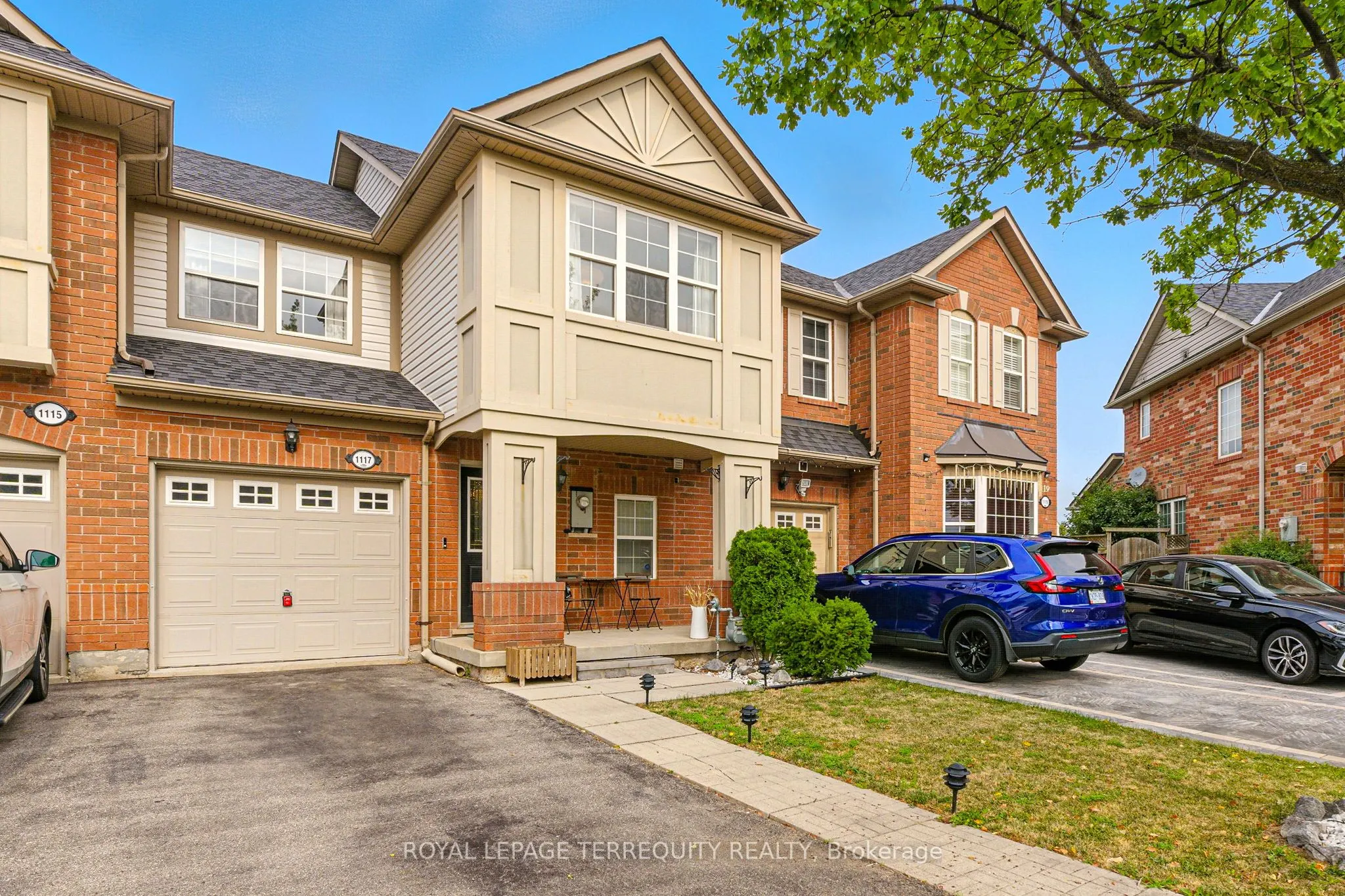 1117 Riddell Crescent