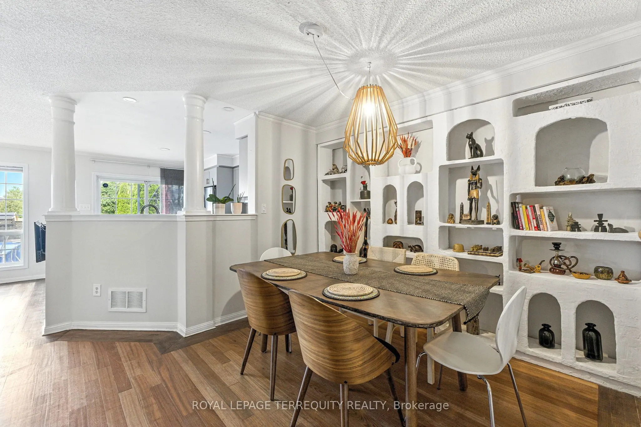 1117 Riddell Crescent