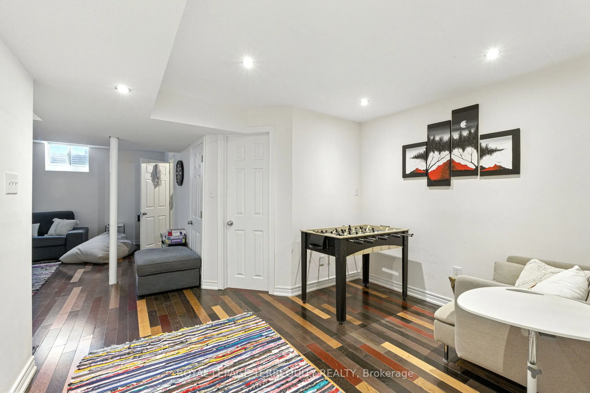 1117 Riddell Crescent
