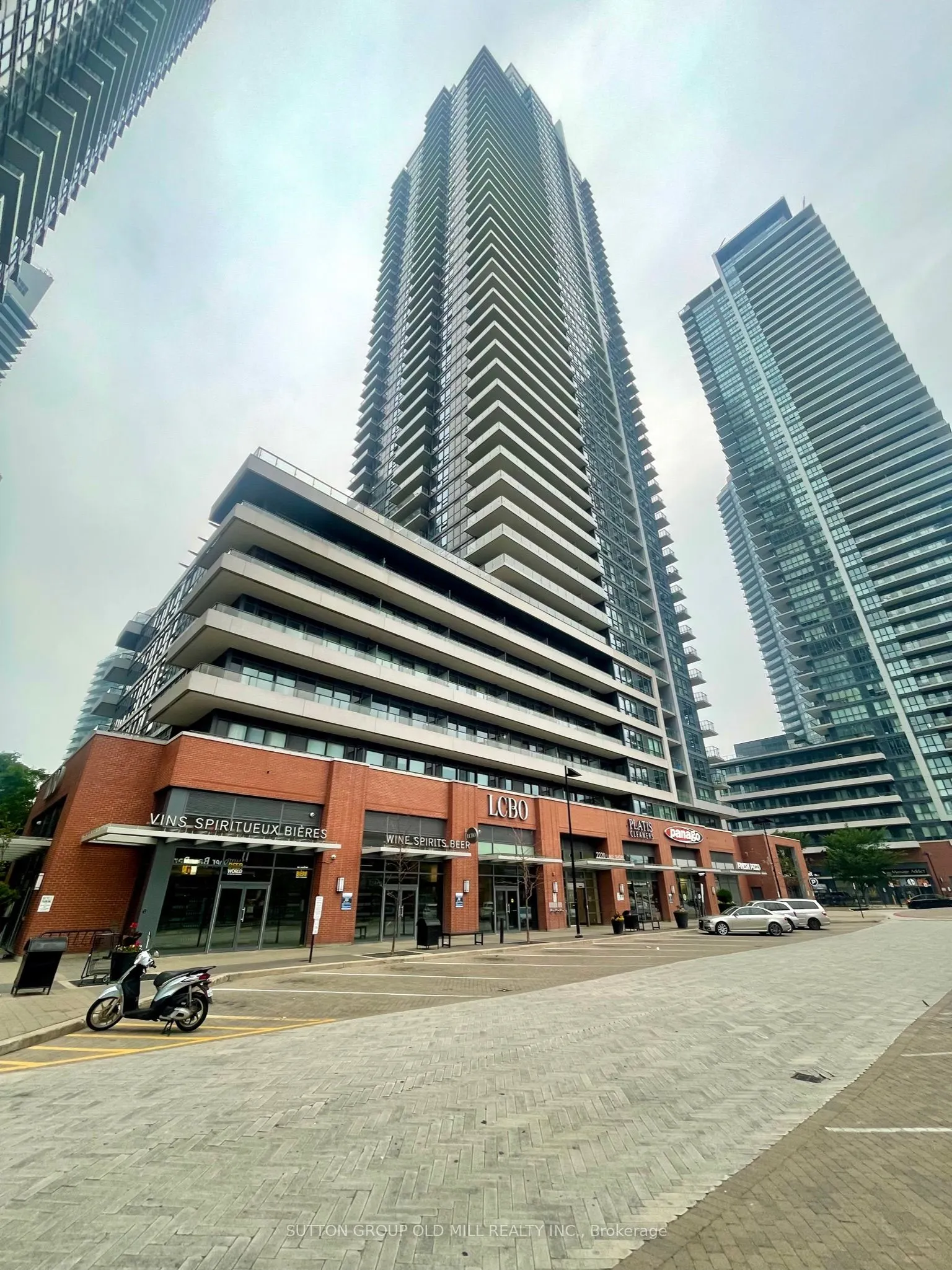 2220 Lakeshore Boulevard W, #4310