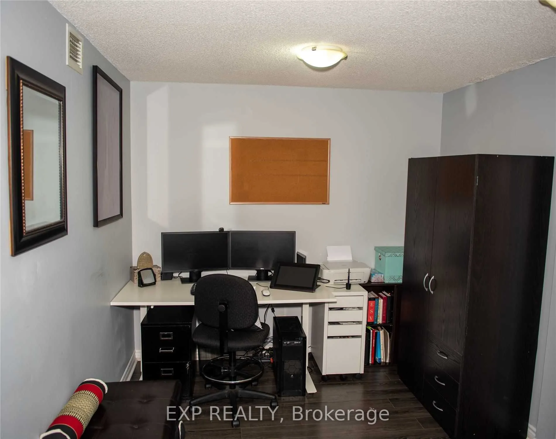 3880 Duke Of York Boulevard, #902