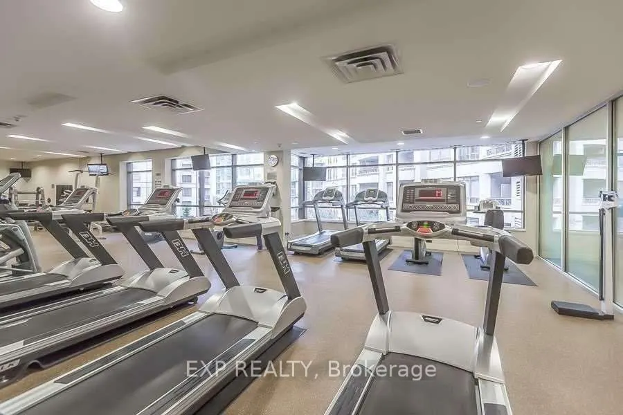 3880 Duke Of York Boulevard, #902