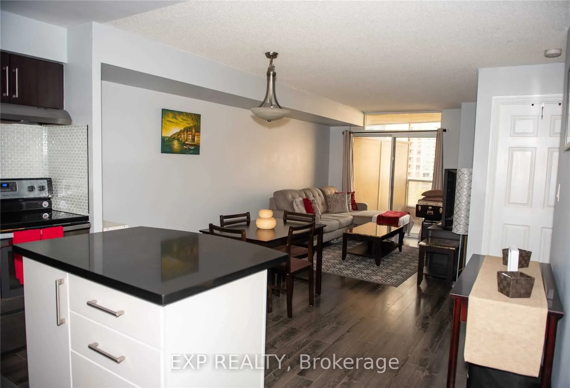 3880 Duke Of York Boulevard, #902