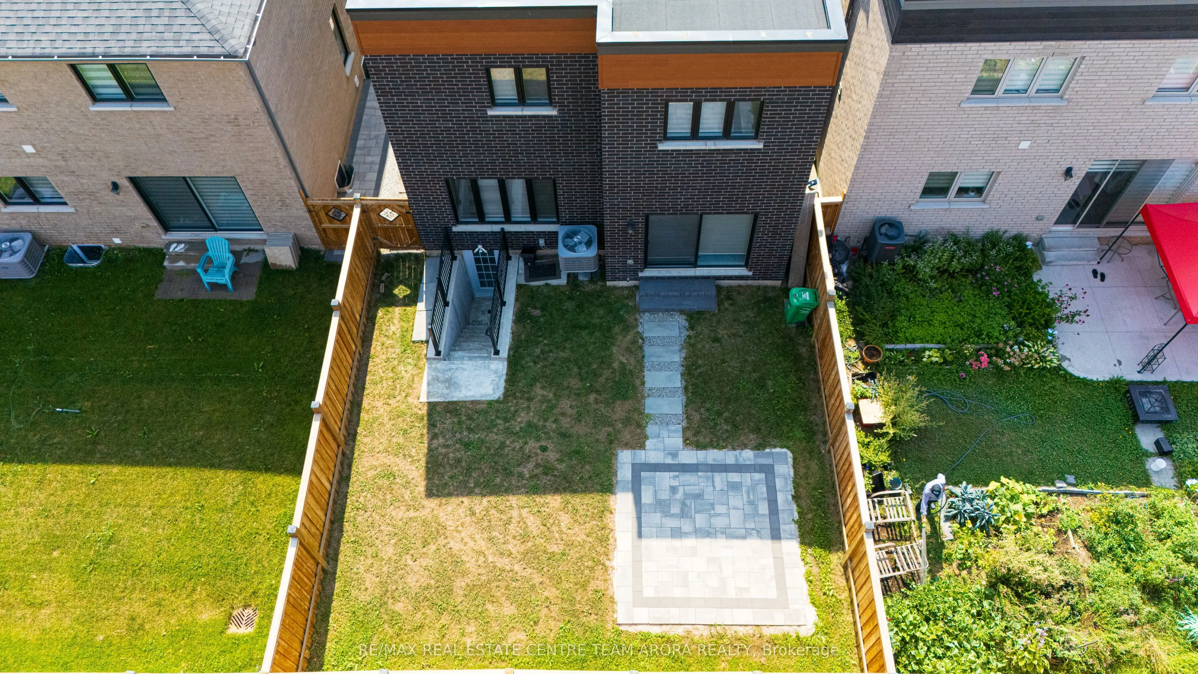 8 Ferdinand Drive