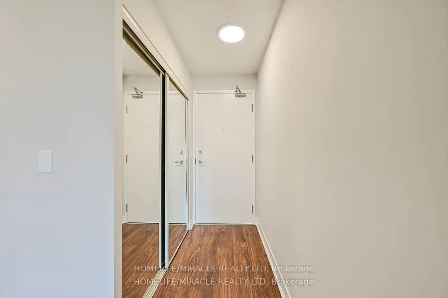155 Legion Road N, #1401