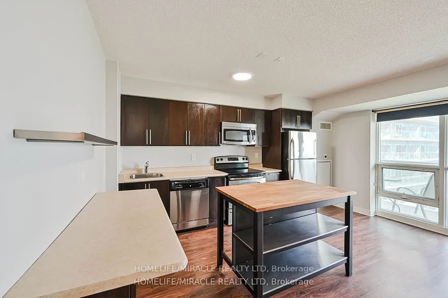 155 Legion Road N, #1401