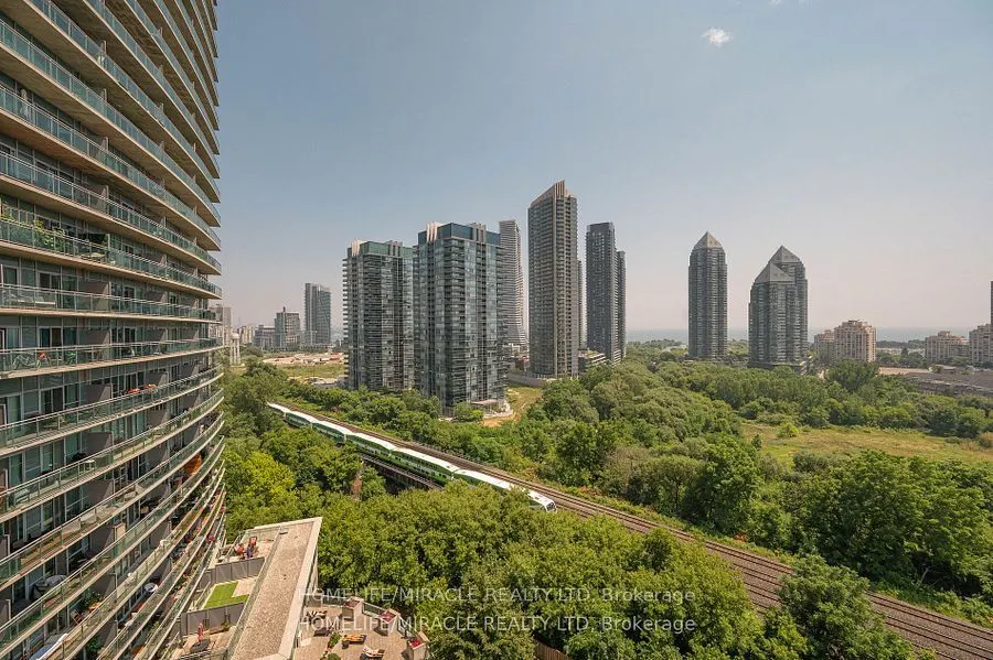 155 Legion Road N, #1401