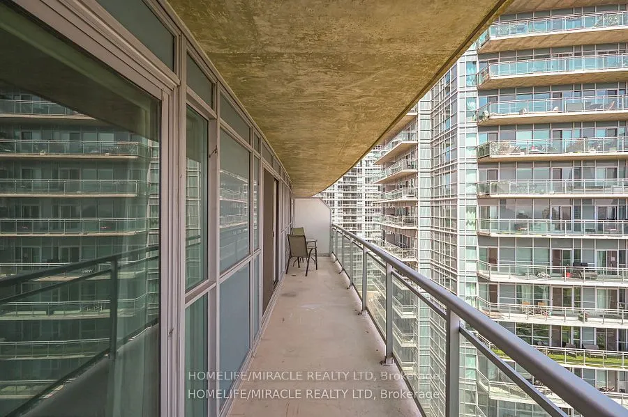155 Legion Road N, #1401