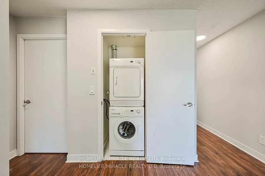 155 Legion Road N, #1401