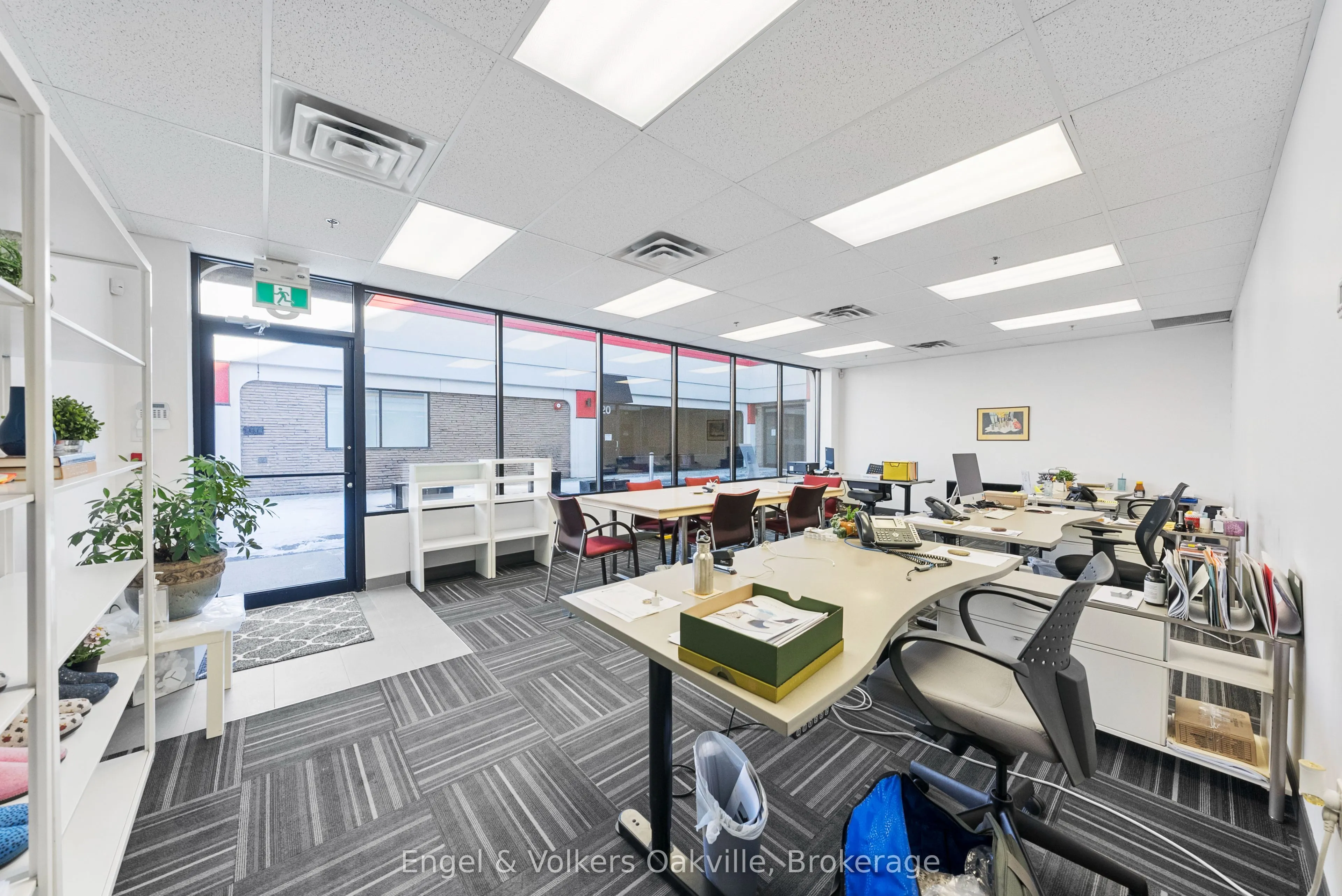 755 Queensway E, #8