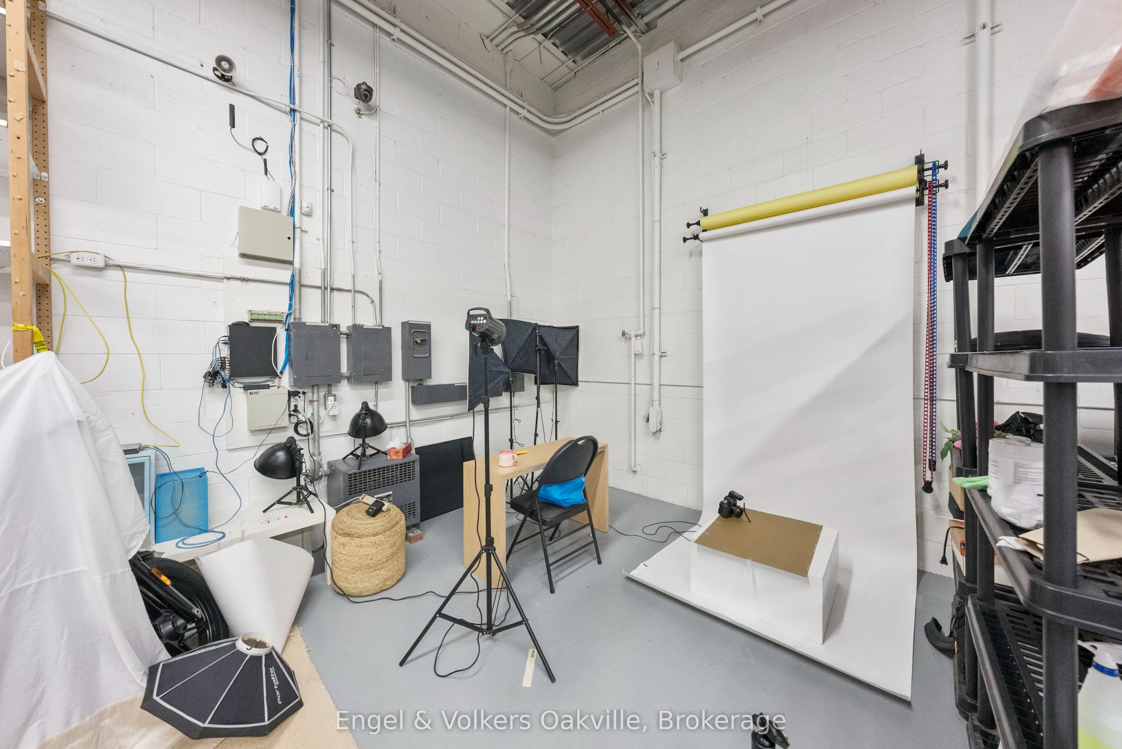 755 Queensway E, #8