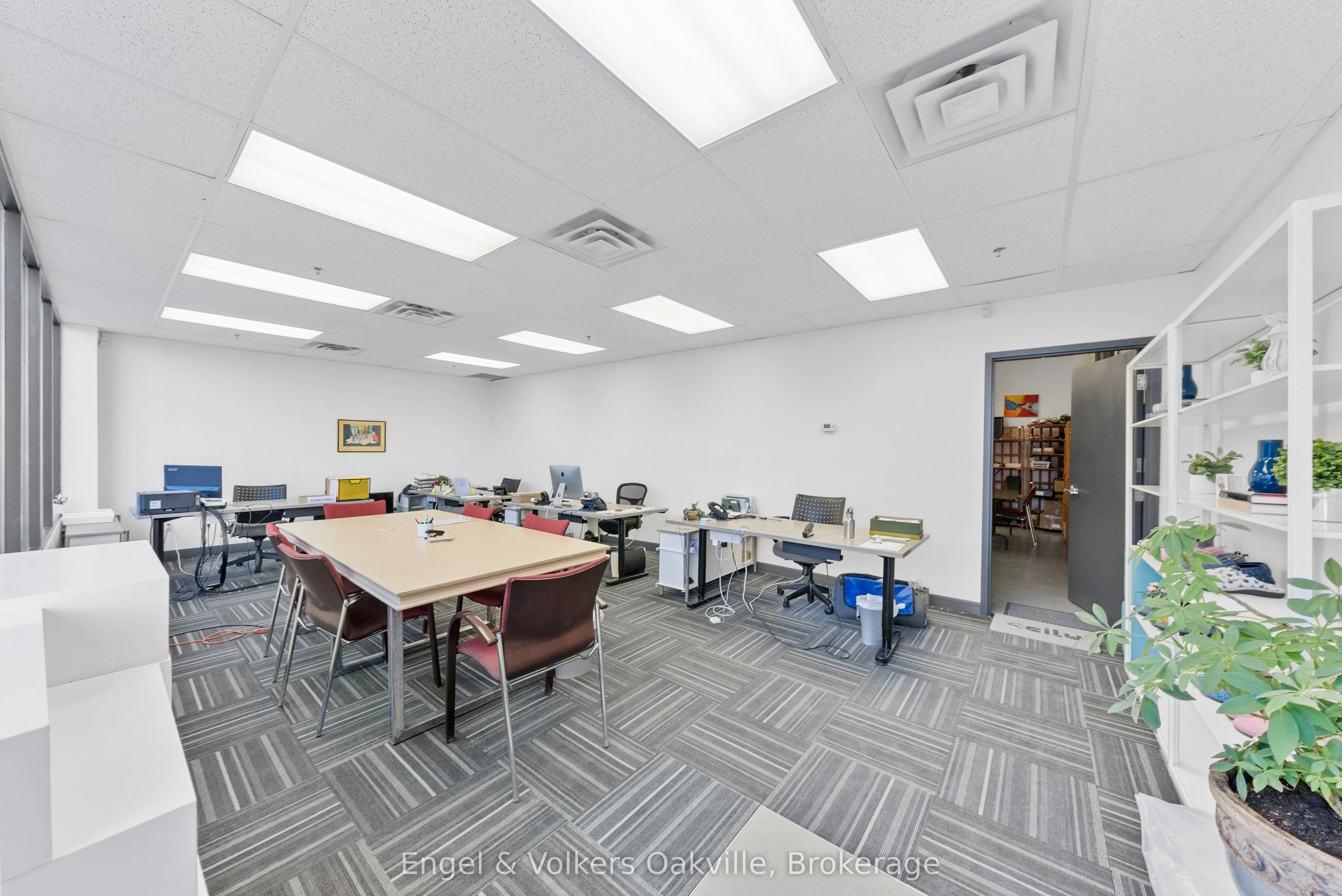 755 Queensway E, #8