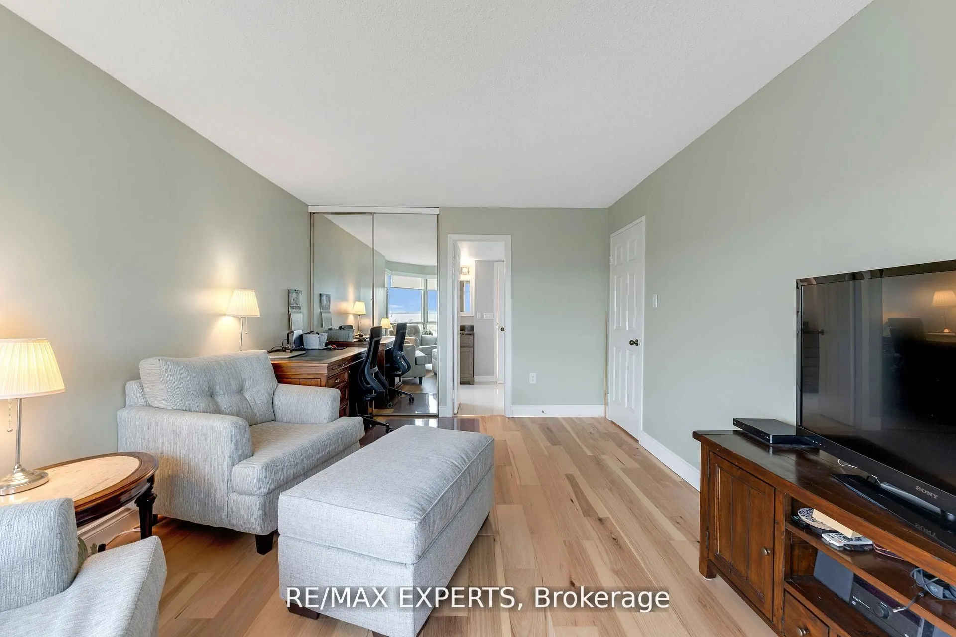 1201 North Shore Boulevard E, #809