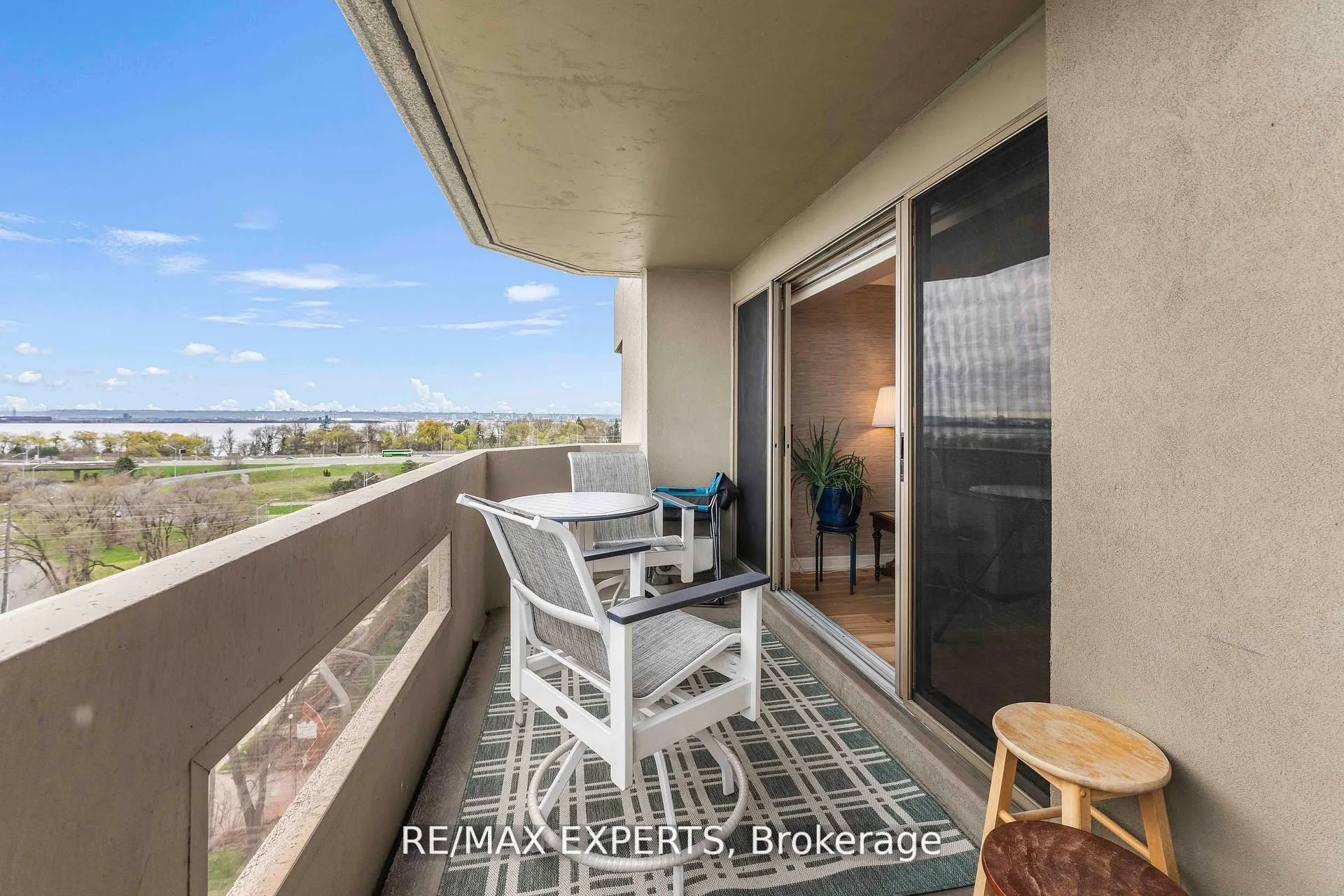 1201 North Shore Boulevard E, #809