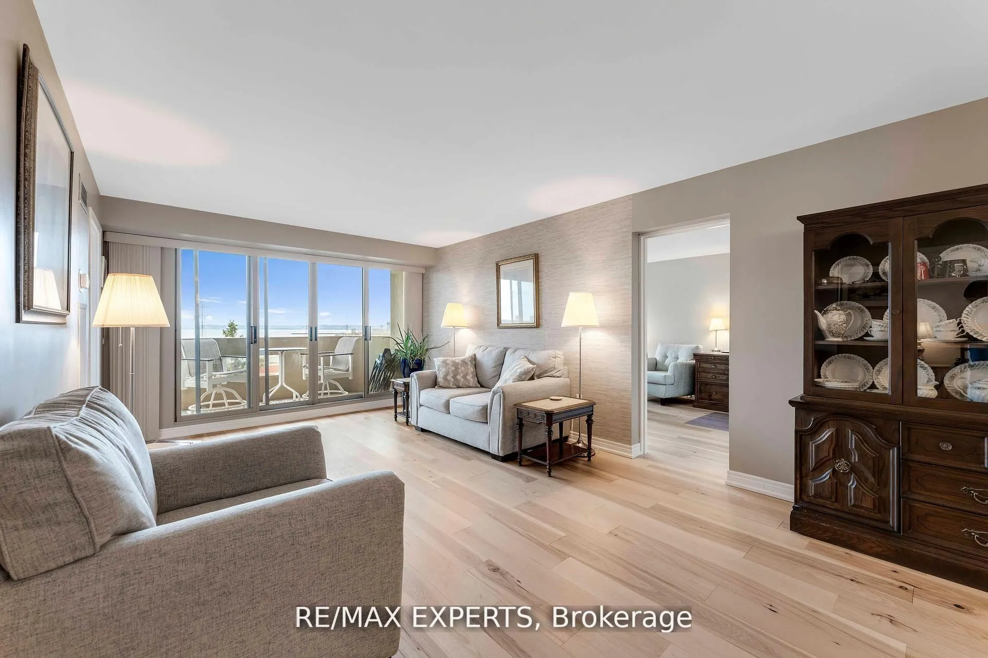 1201 North Shore Boulevard E, #809