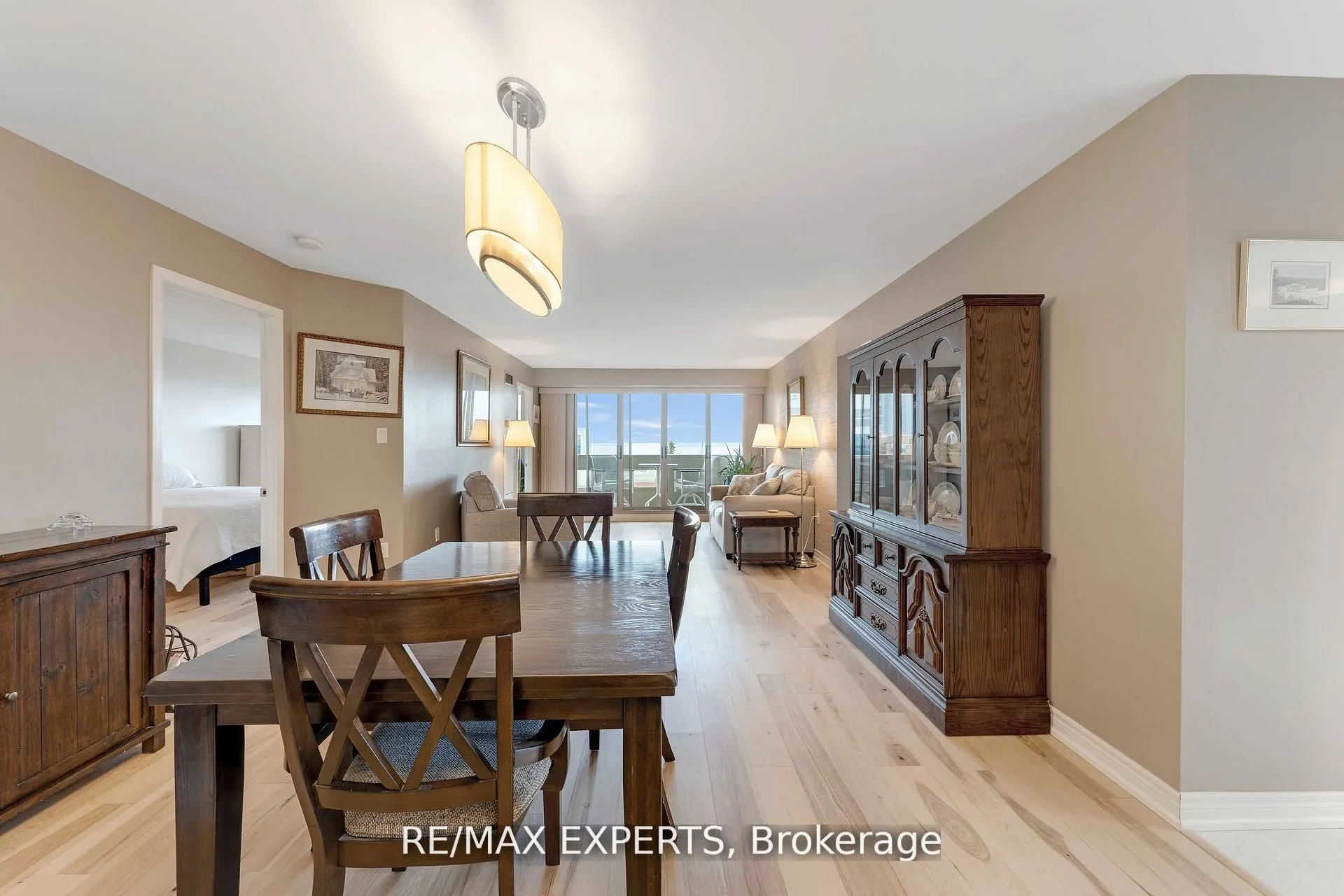 1201 North Shore Boulevard E, #809