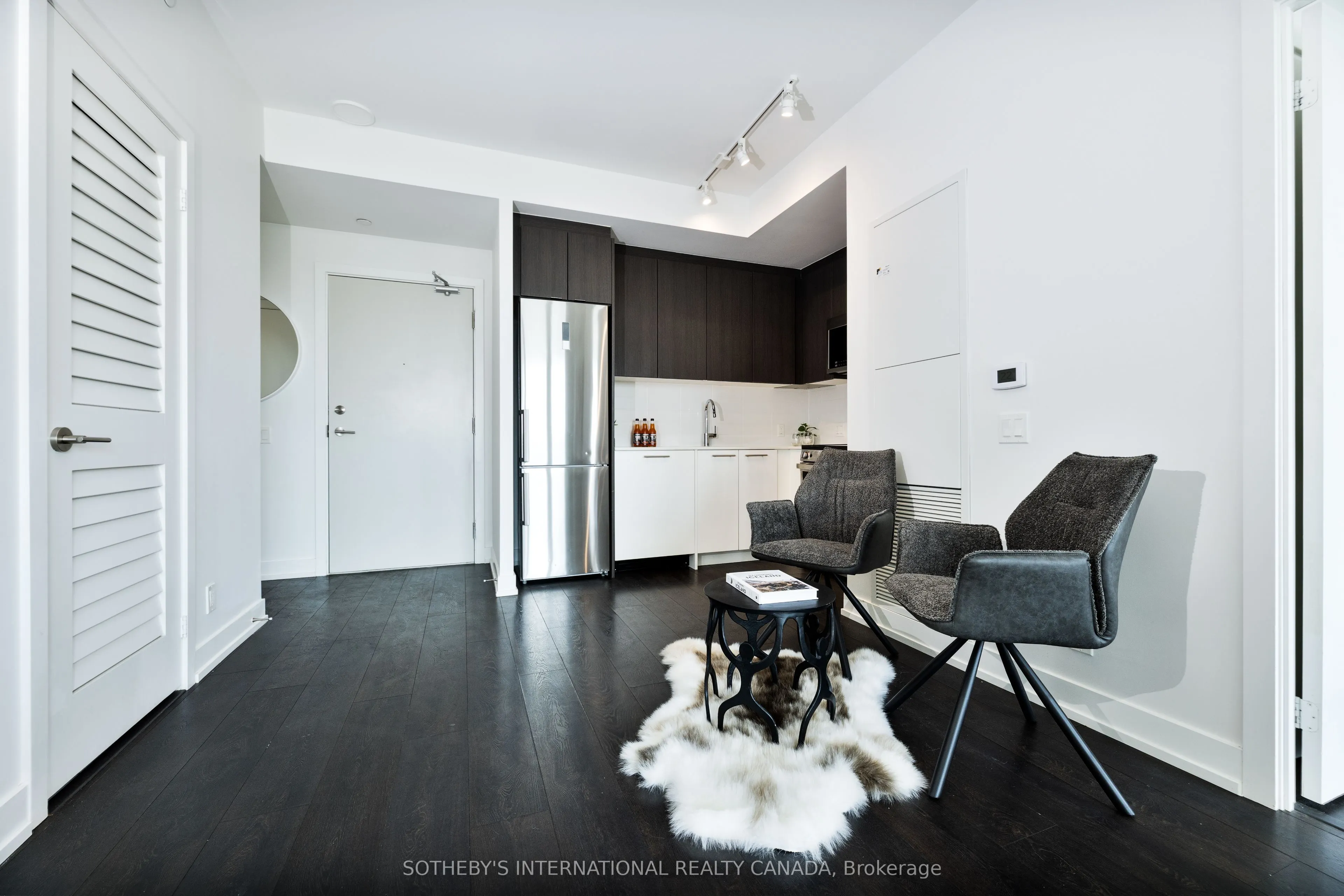 225 Veterans Drive, #407