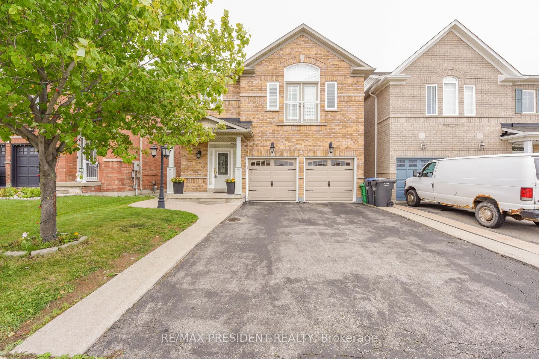 39 Pantomine Boulevard