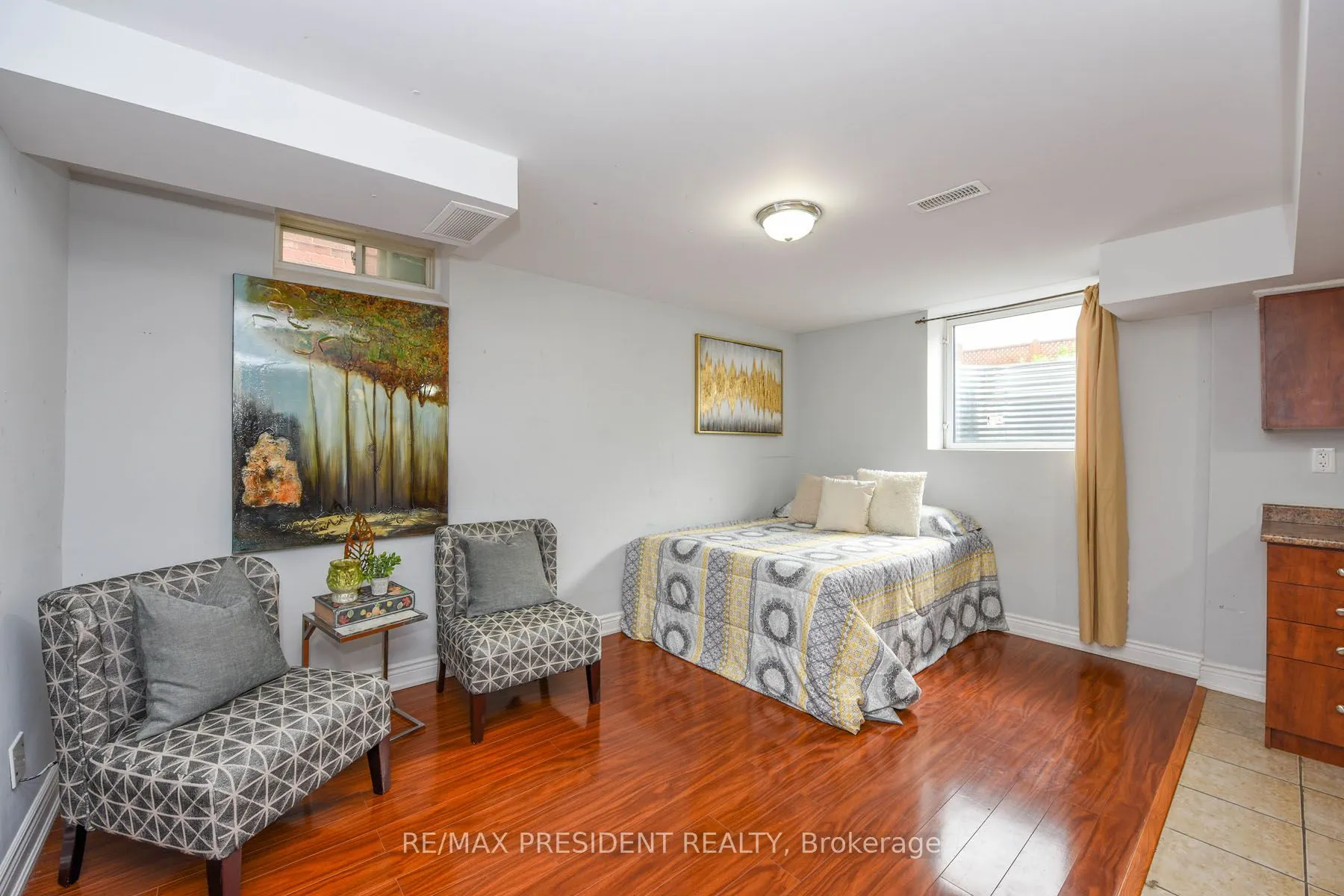 39 Pantomine Boulevard