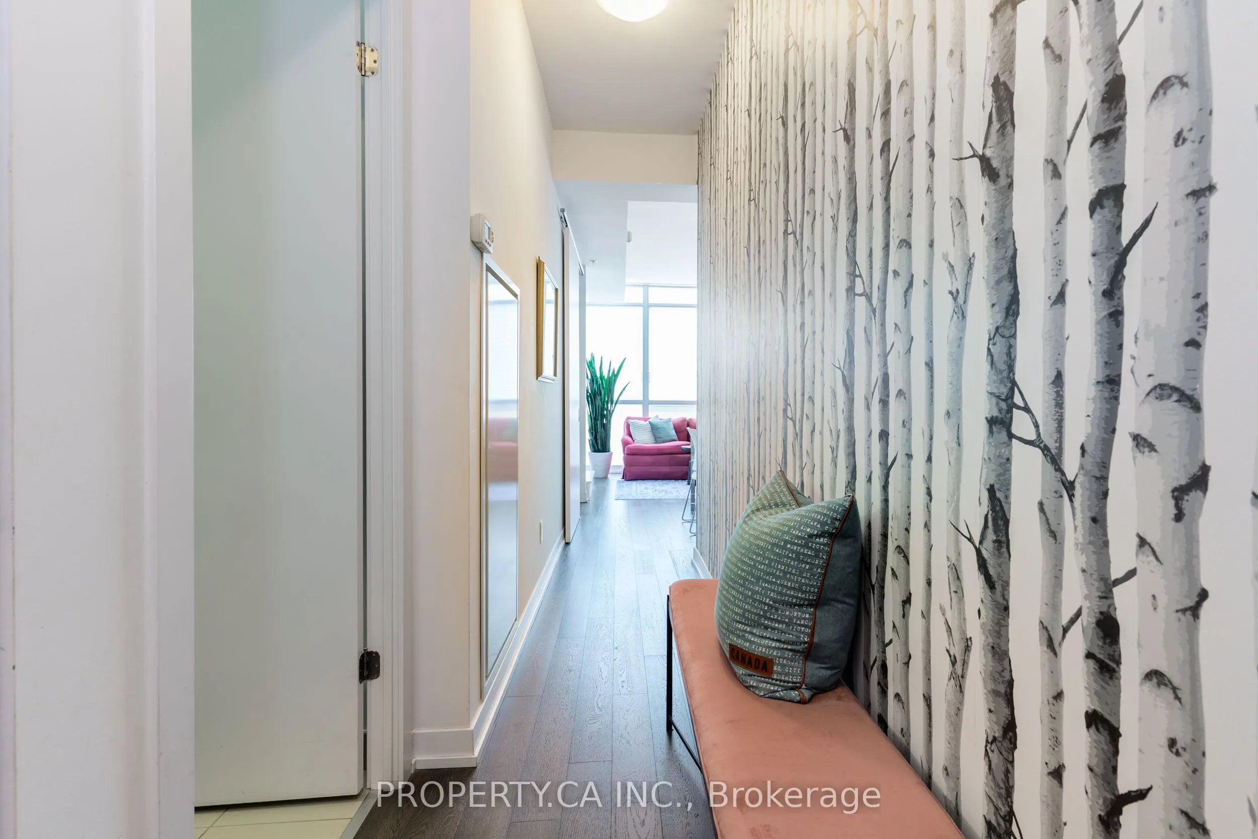 36 Howard Park Avenue, #207