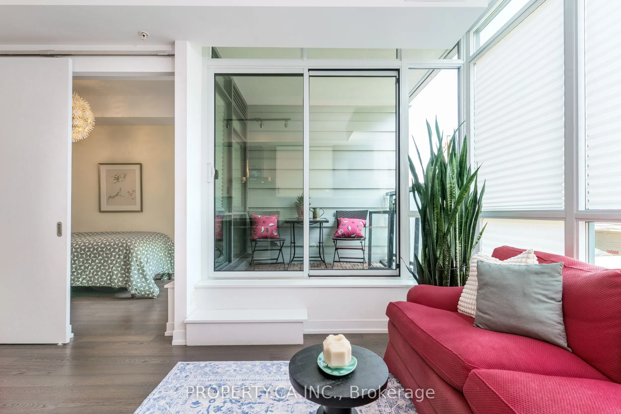 36 Howard Park Avenue, #207
