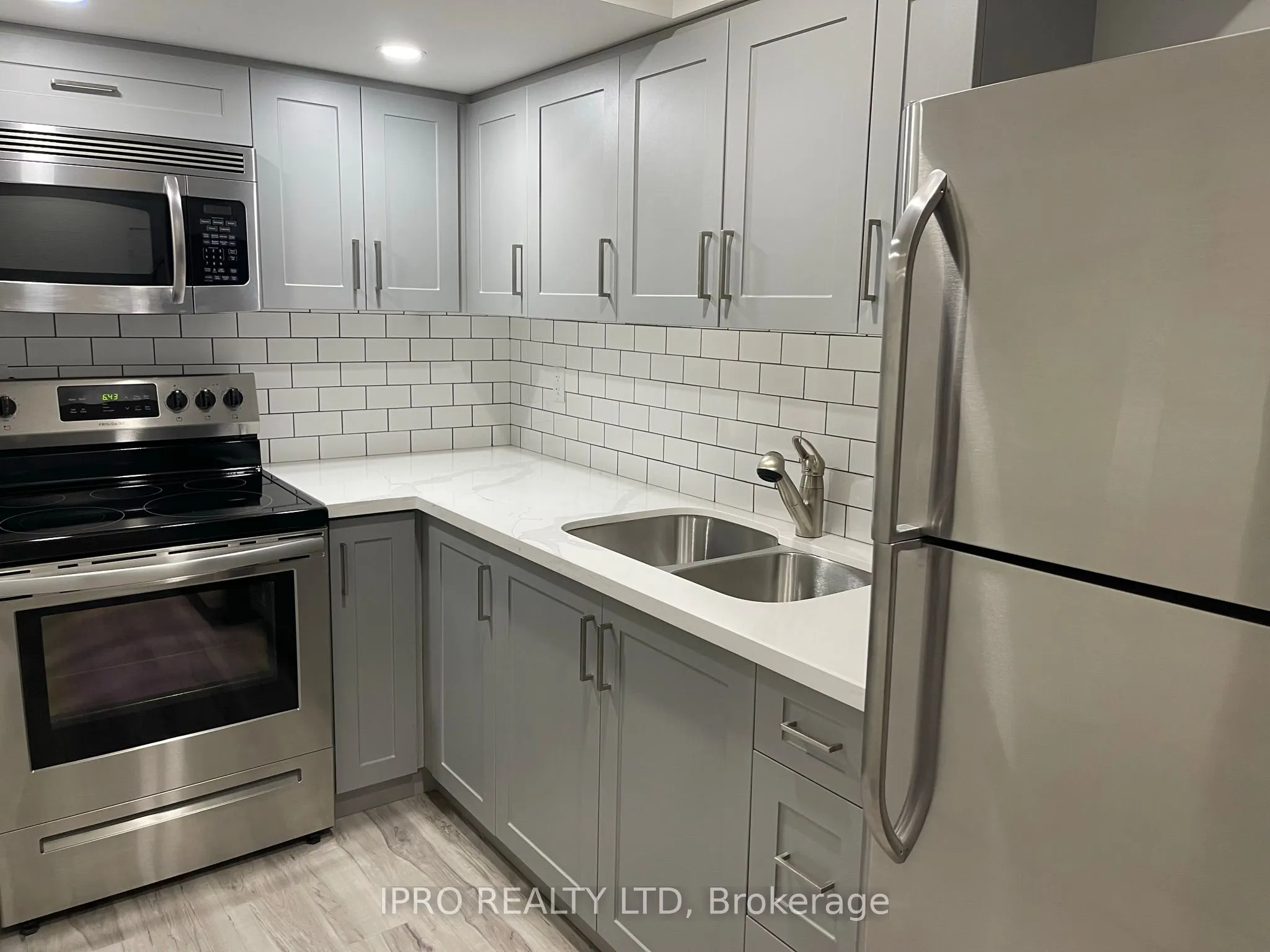 34 Ebury (LOWER) Drive