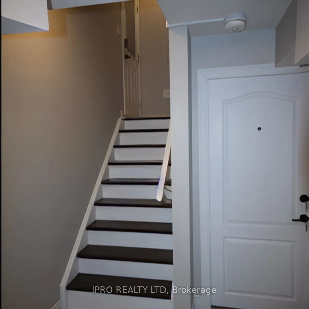 34 Ebury (LOWER) Drive
