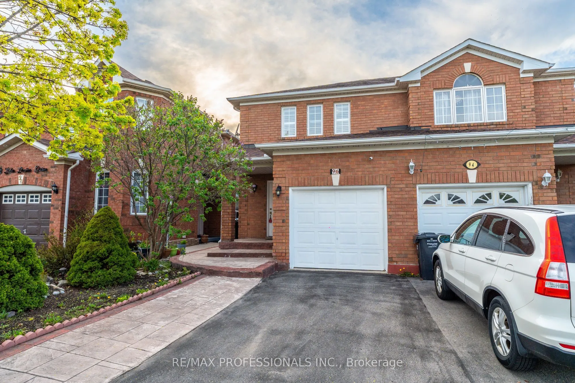 96 Lake Louise Drive