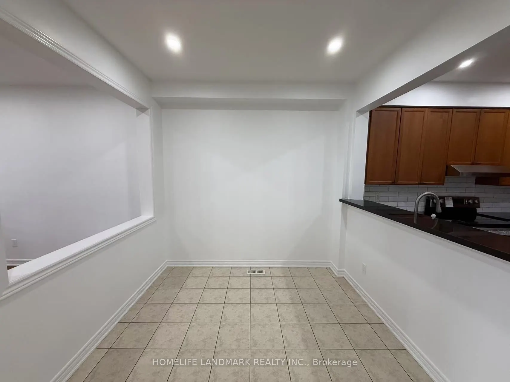 1015 Galesway Boulevard, #21