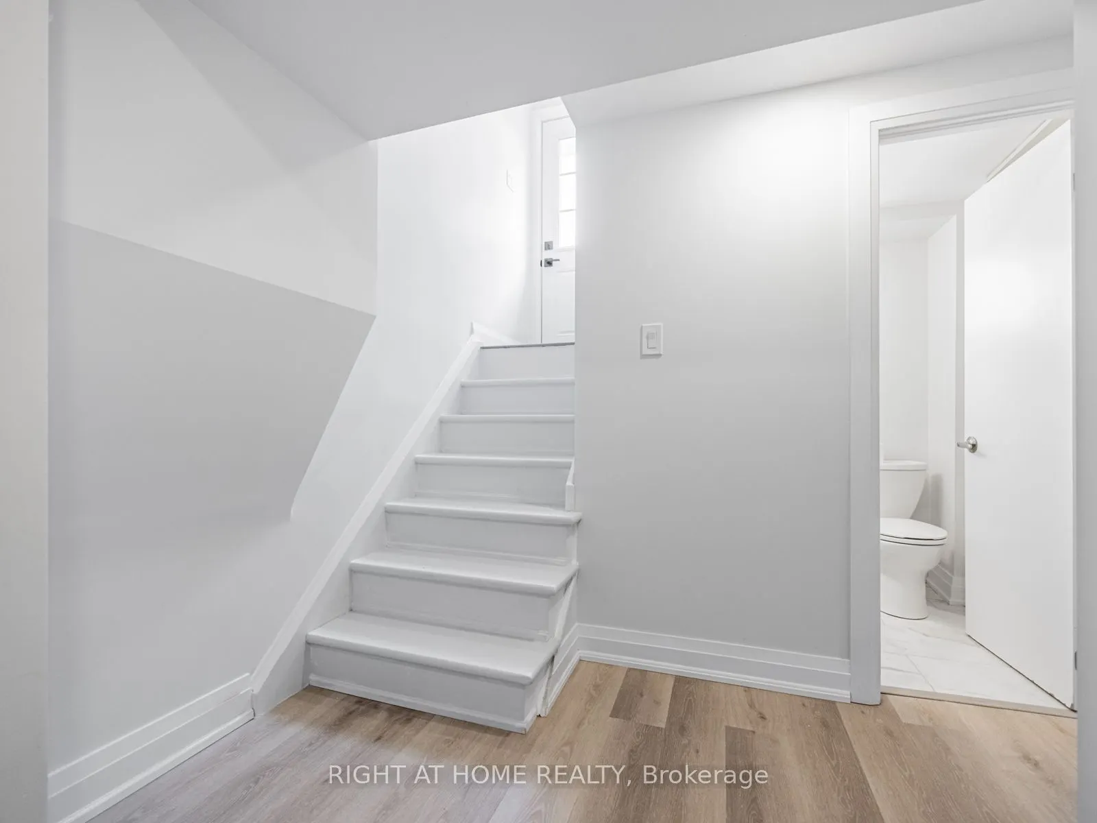 883 FRANCIS Road