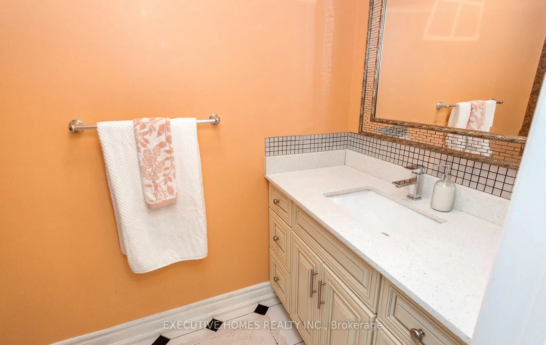 5489 Glen Erin Drive