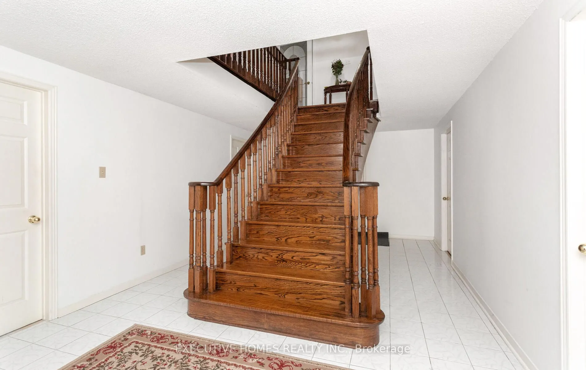 5489 Glen Erin Drive