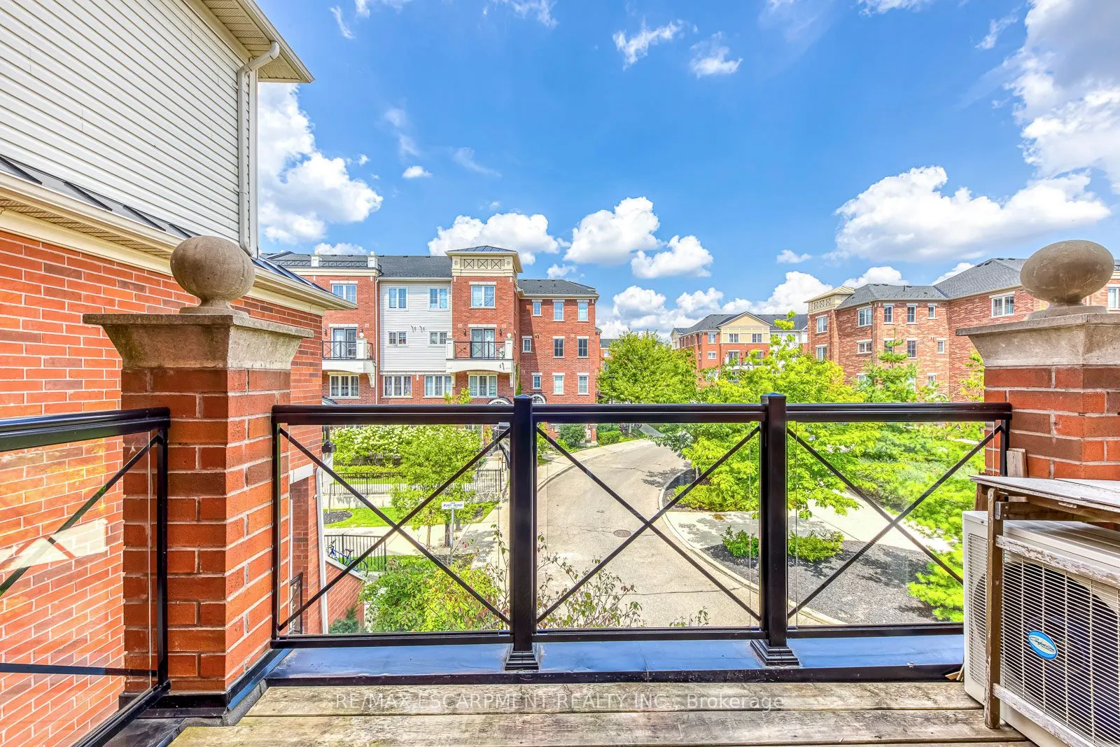 2468 Post Road, #22