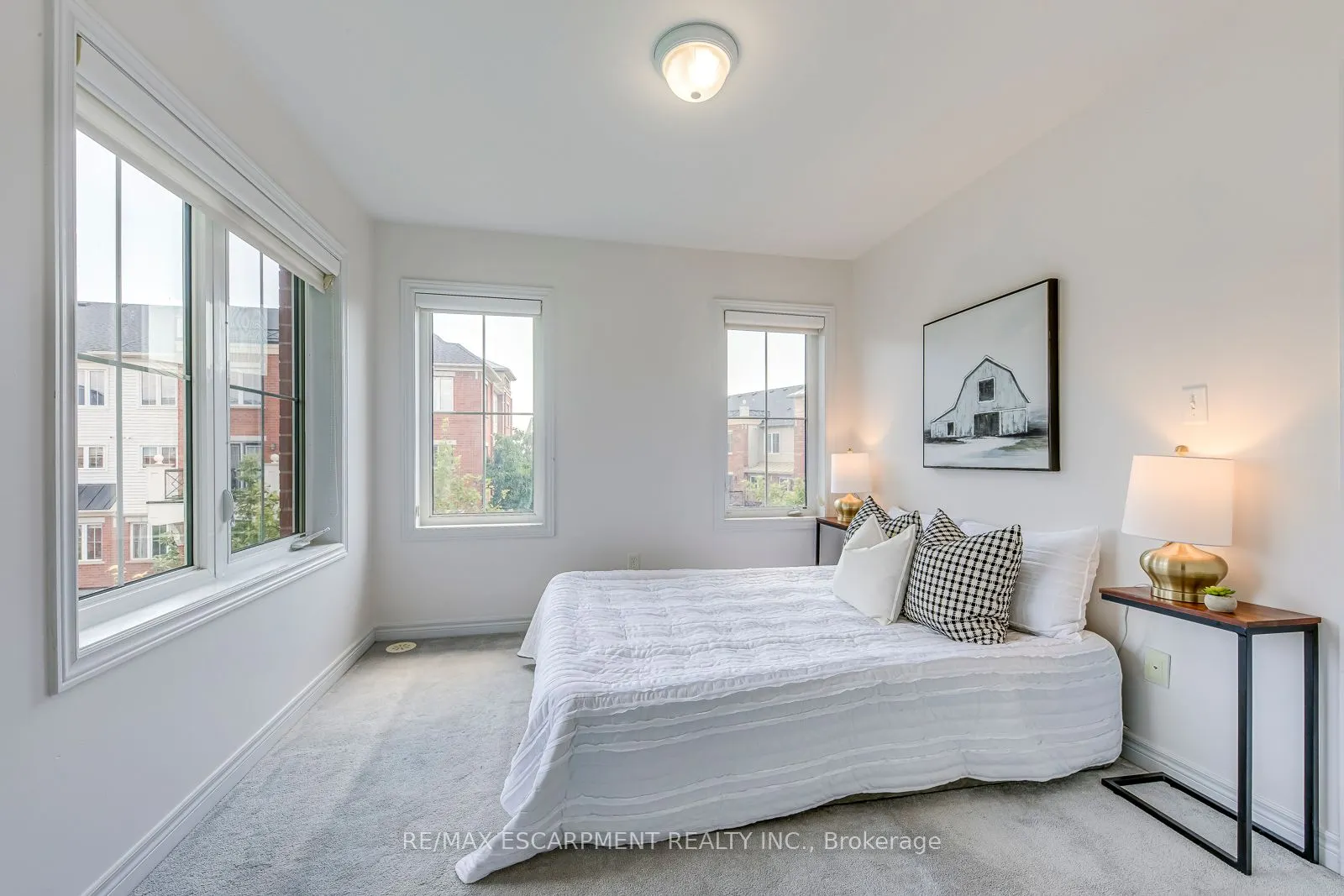 2468 Post Road, #22