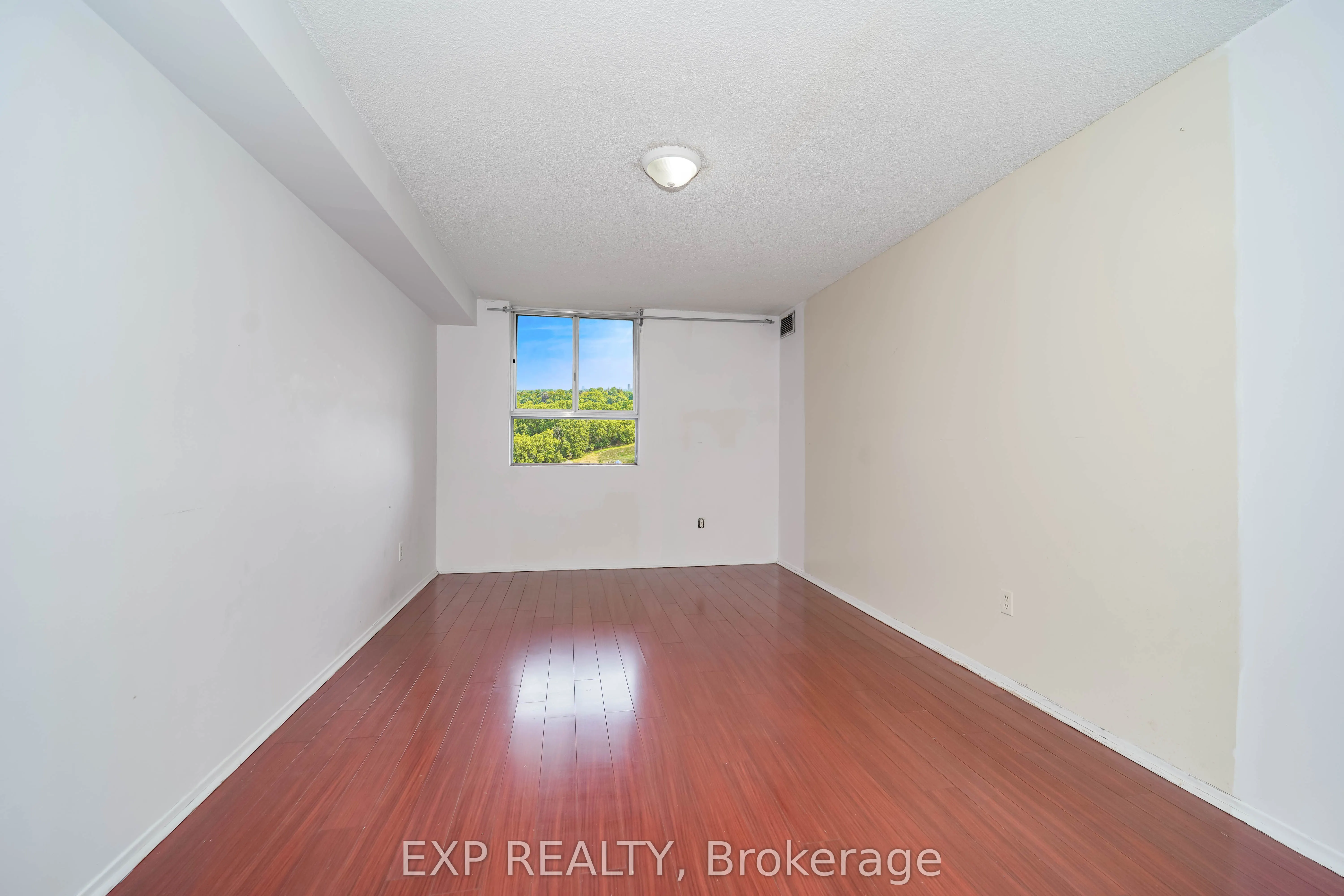 236 Albion Road, #901