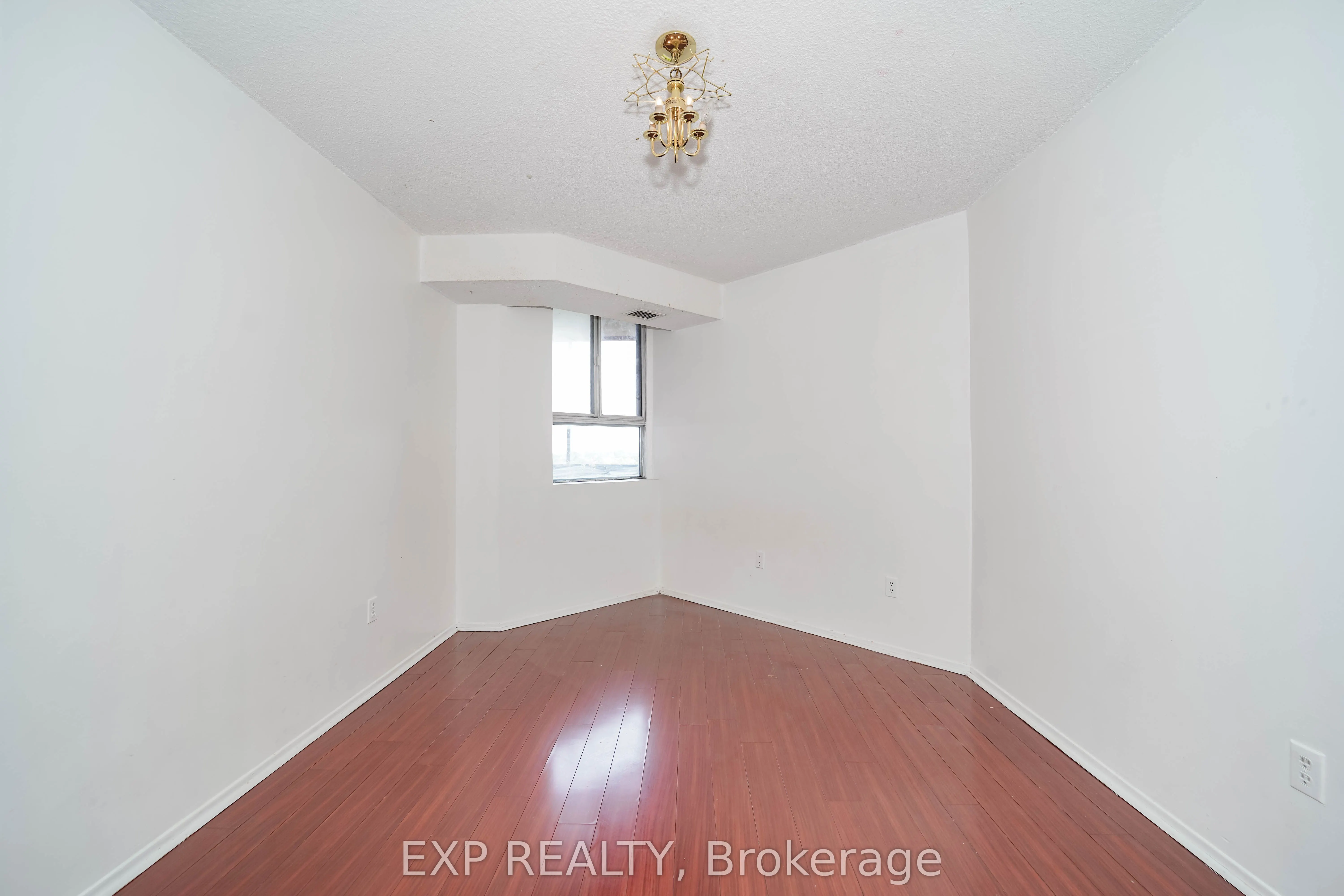 236 Albion Road, #901
