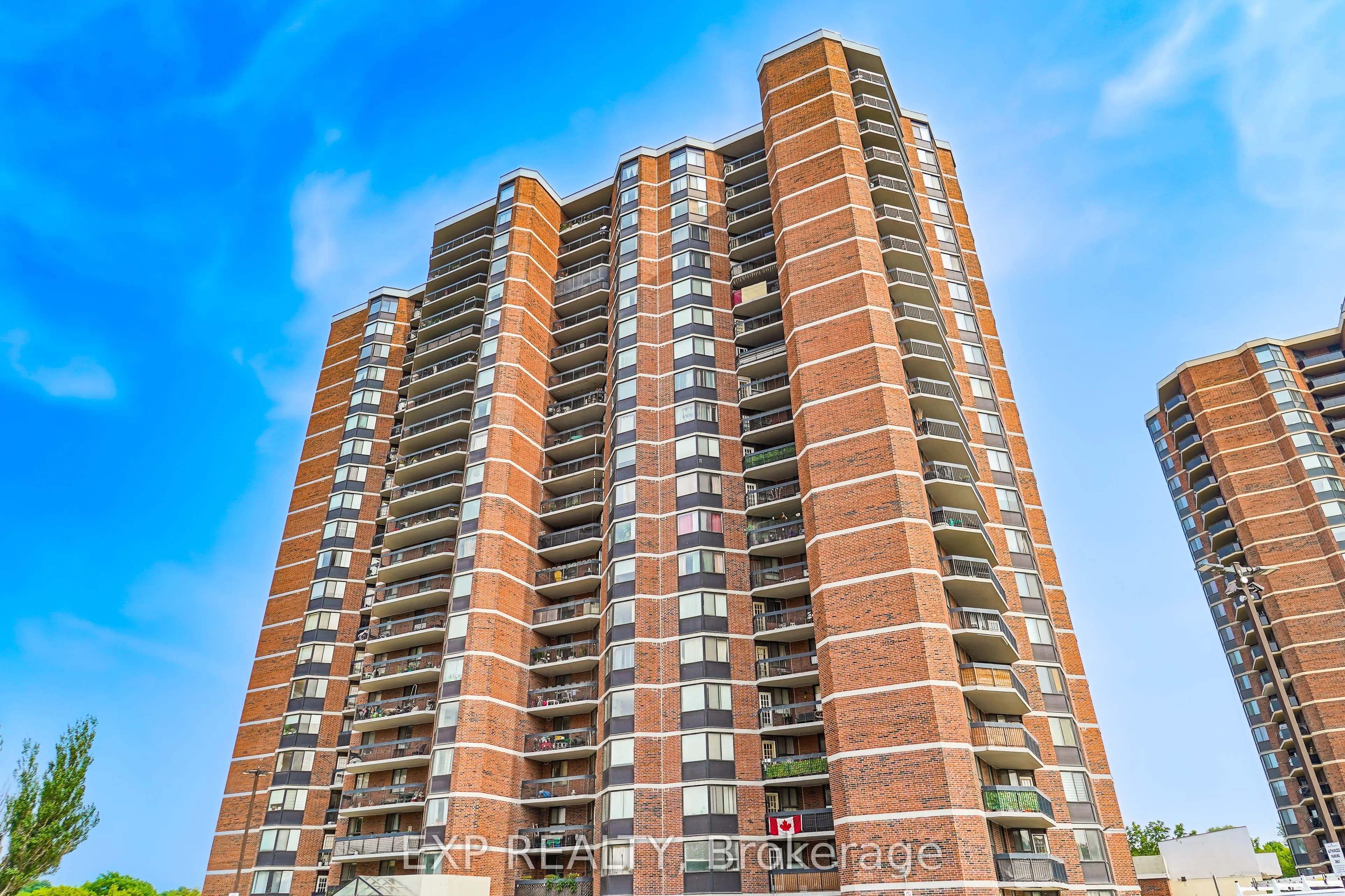 236 Albion Road, #901