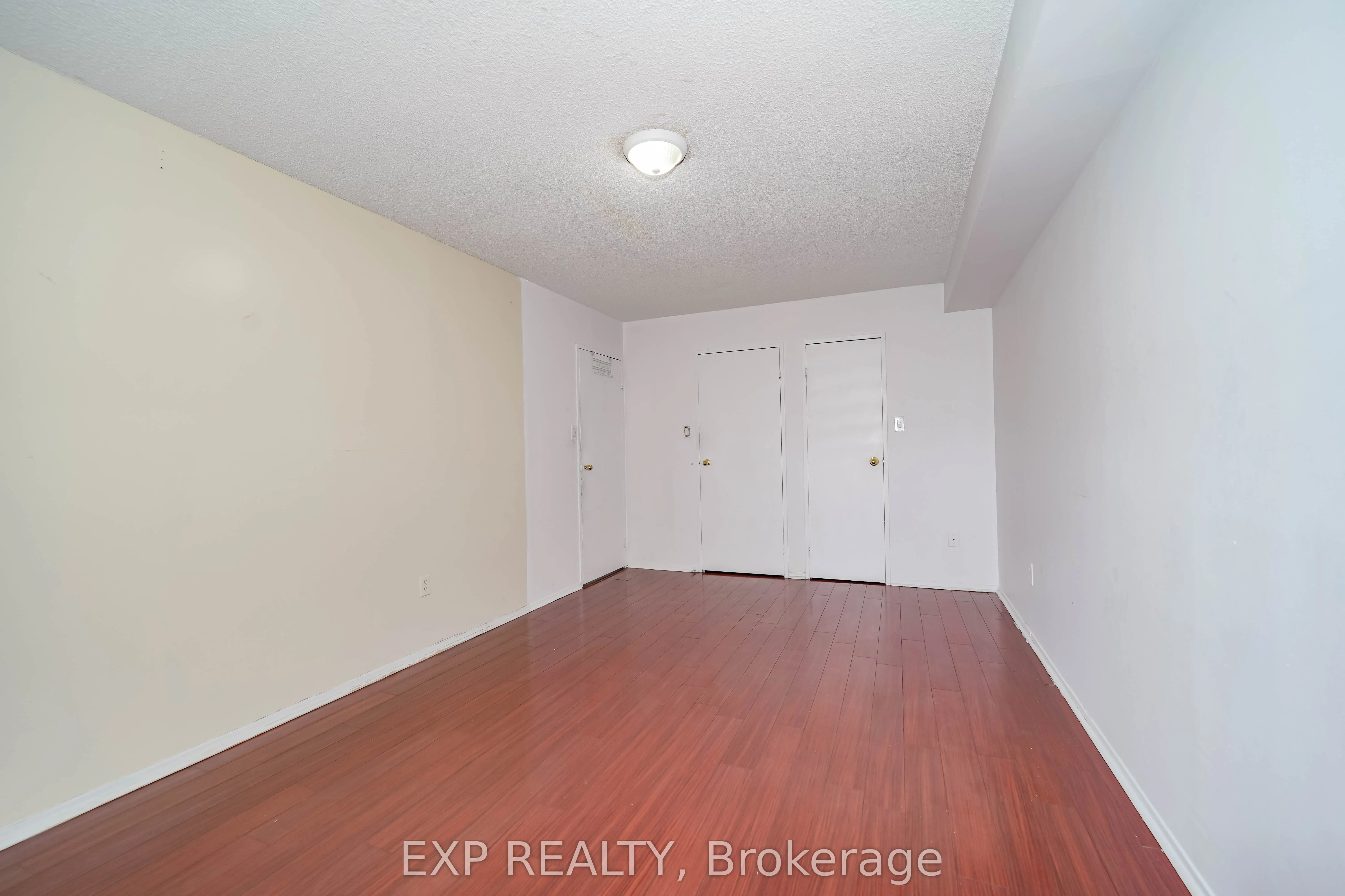 236 Albion Road, #901