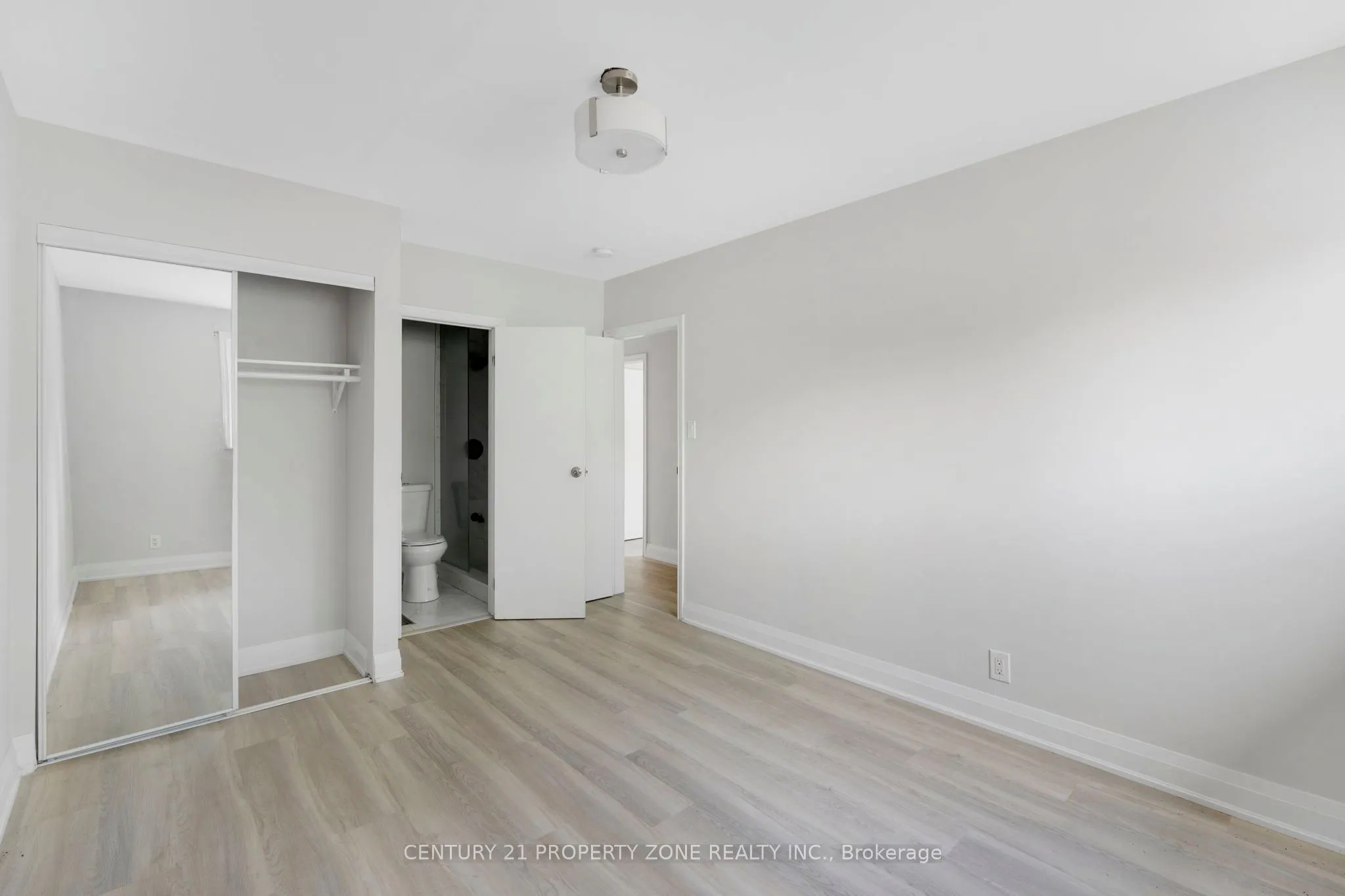 3361 The Credit Woodlands