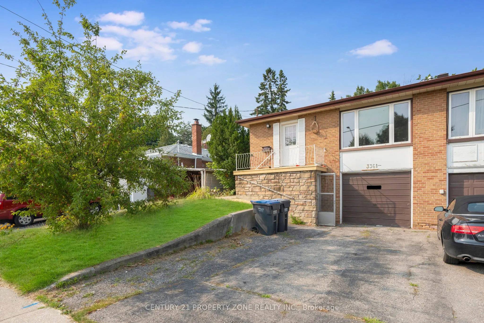 3361 The Credit Woodlands