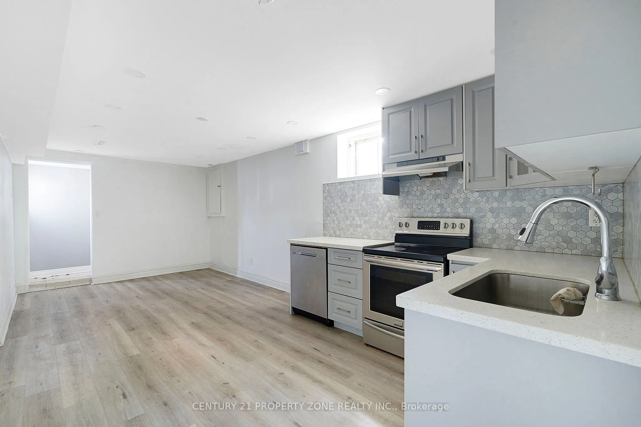 3361 The Credit Woodlands