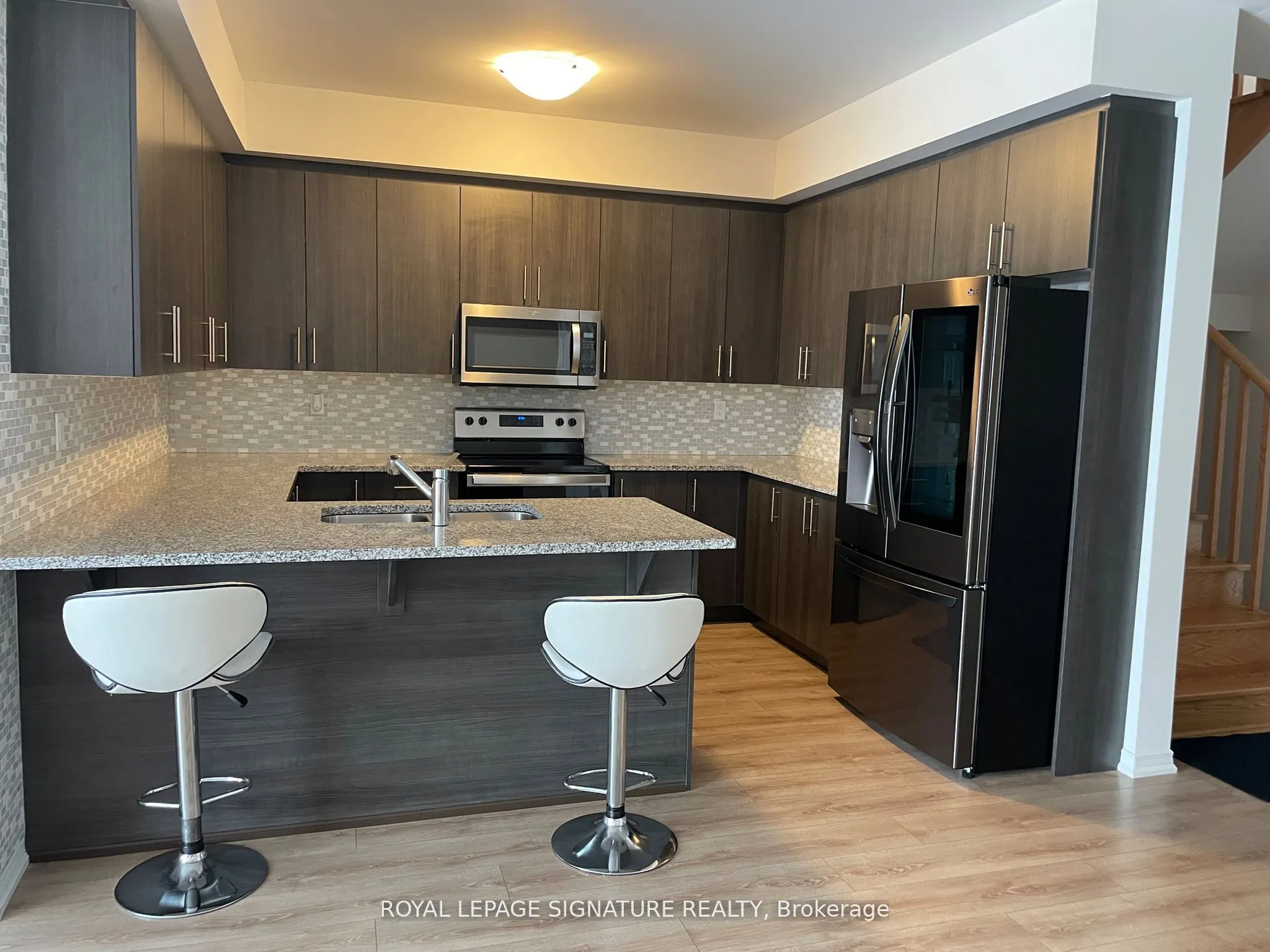 20 Woodstream Drive, #11