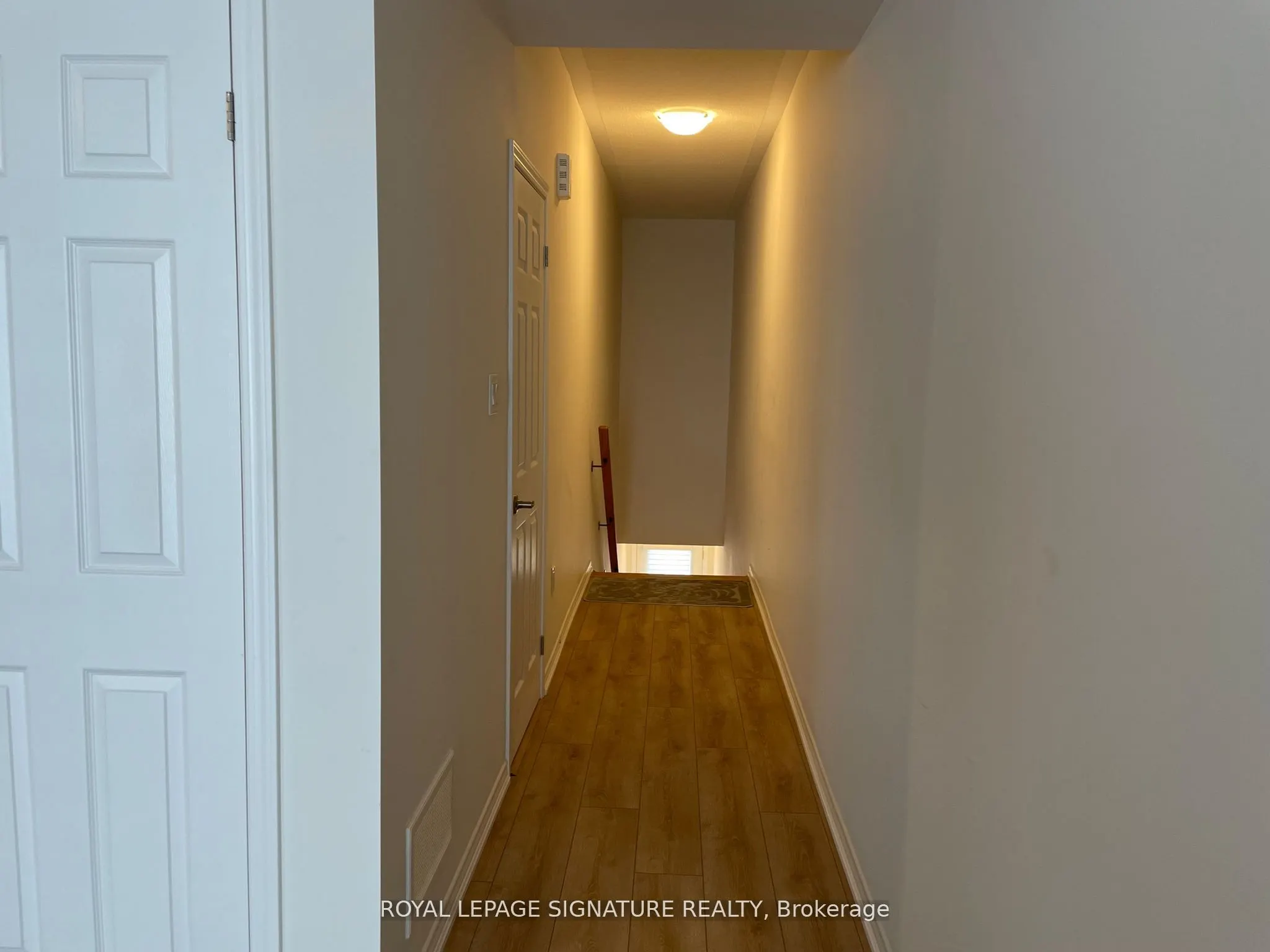 20 Woodstream Drive, #11