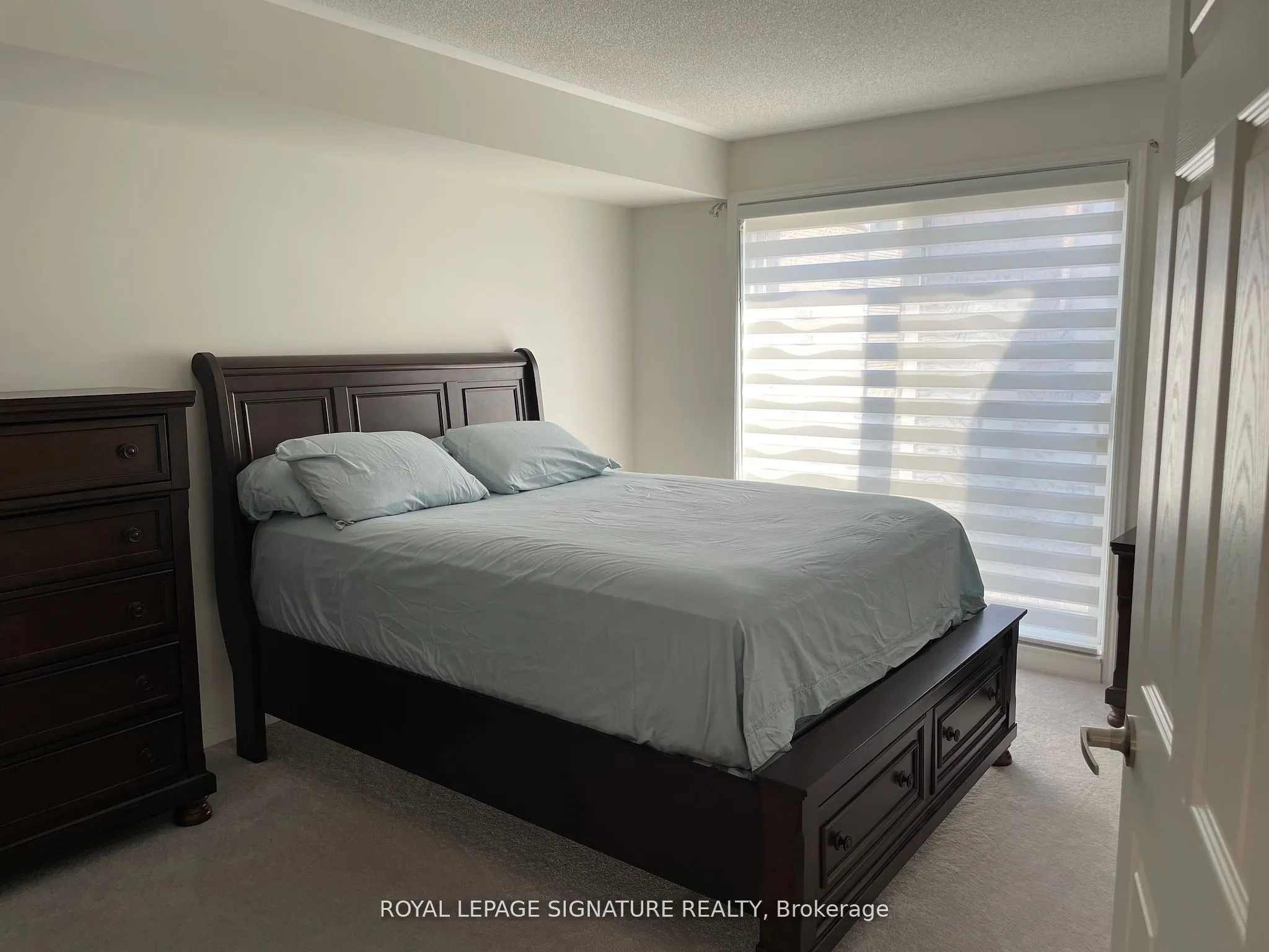 20 Woodstream Drive, #11