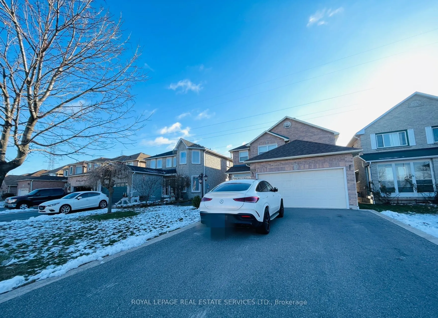 366 Harrowsmith Drive, #Lower